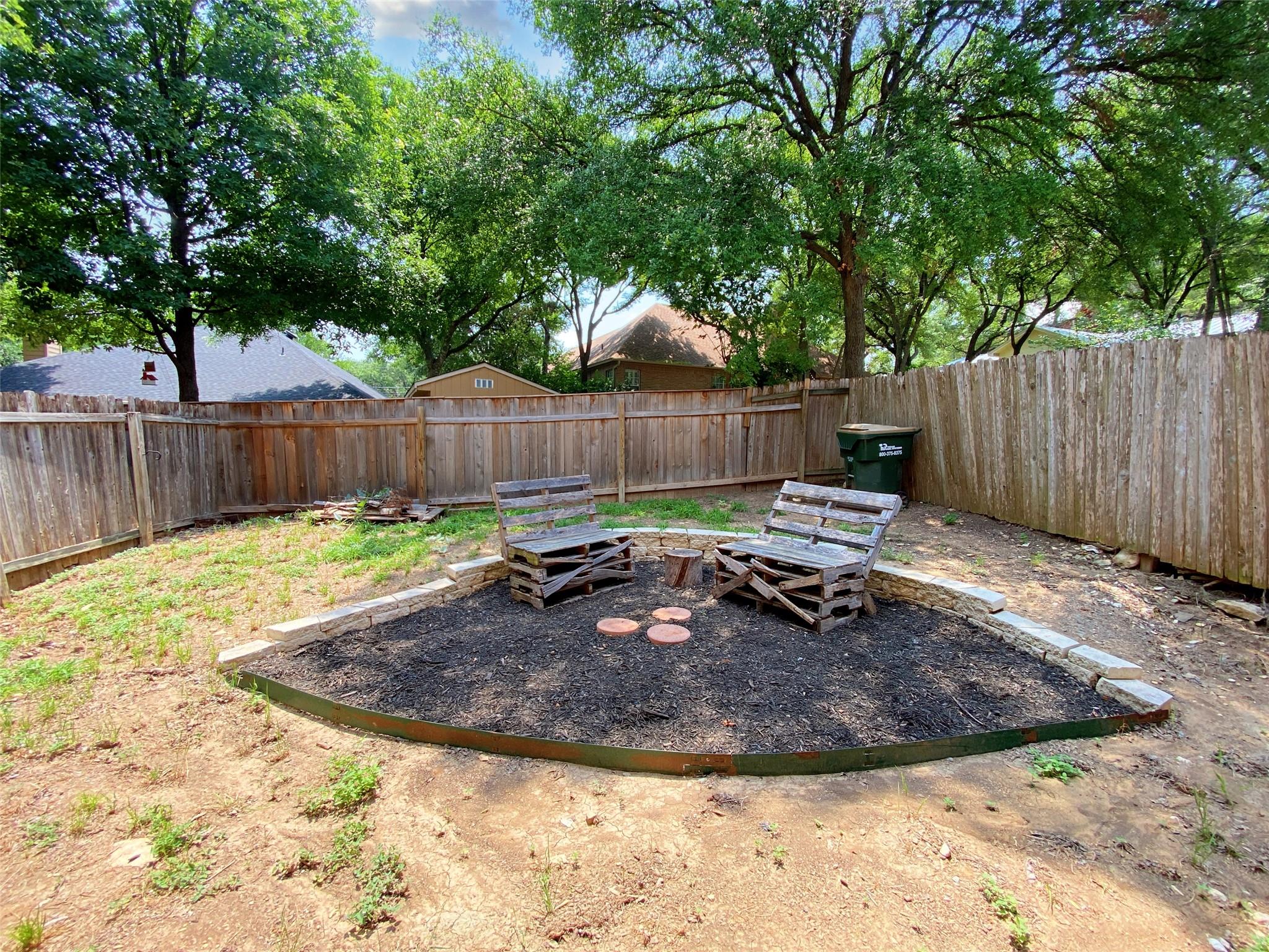 833 Sagewood Trl, San Marcos, TX 78666