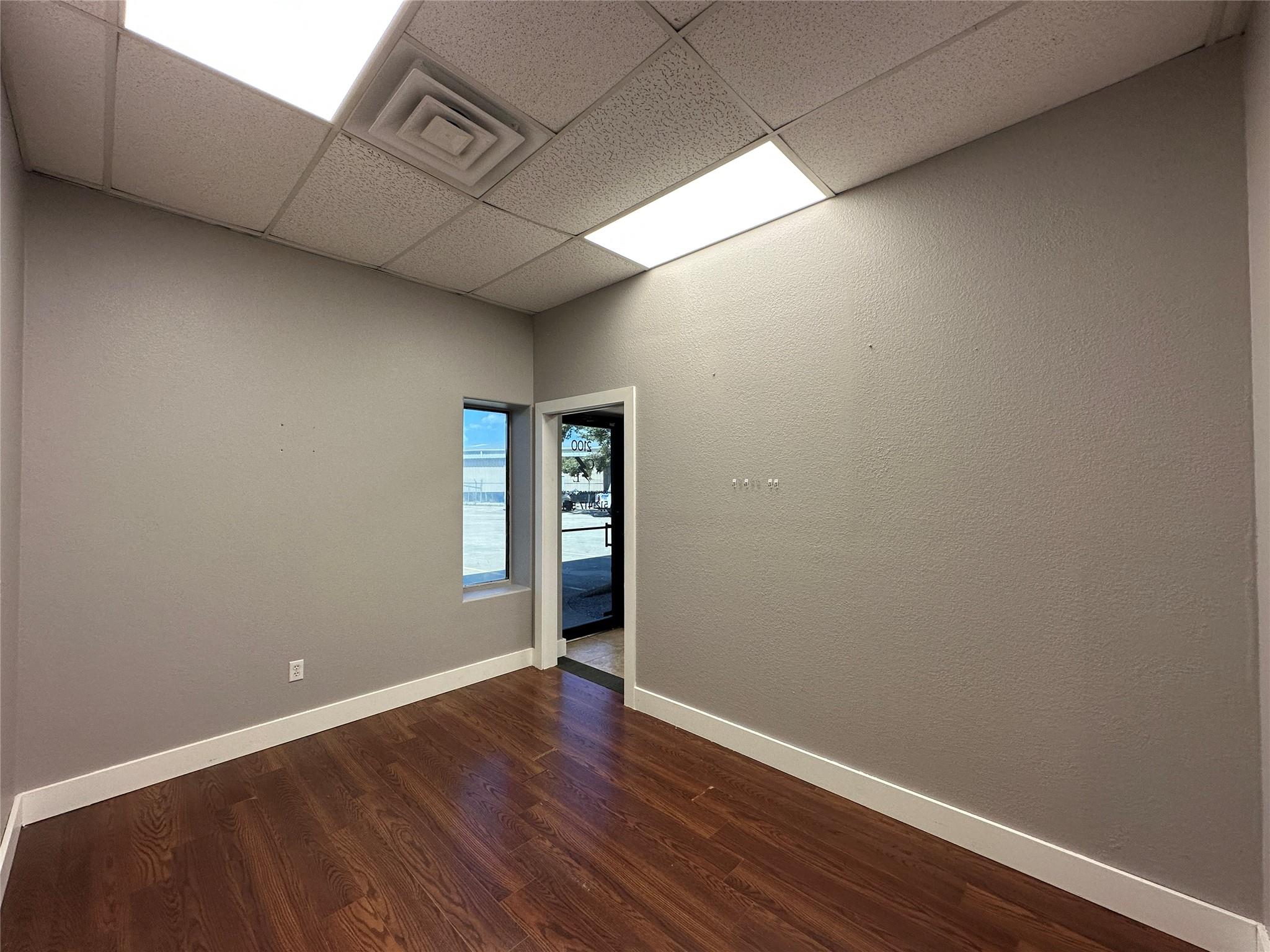 623 W Front St # 2100, Hutto, TX 78634