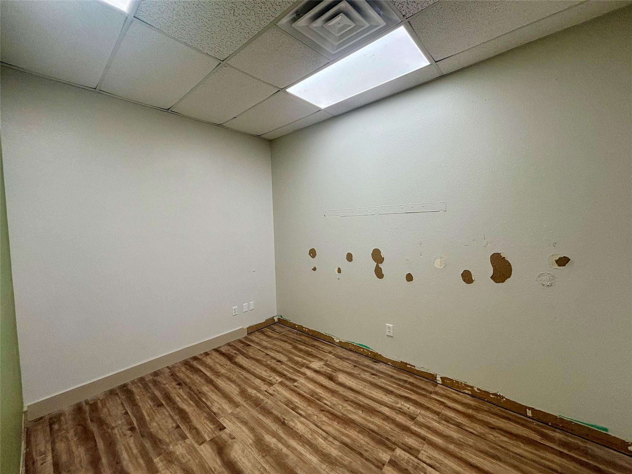 623 W Front St # 2100, Hutto, TX 78634