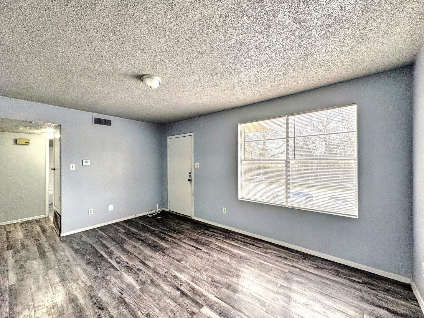 712 Martindale Rd, San Marcos, TX 78666