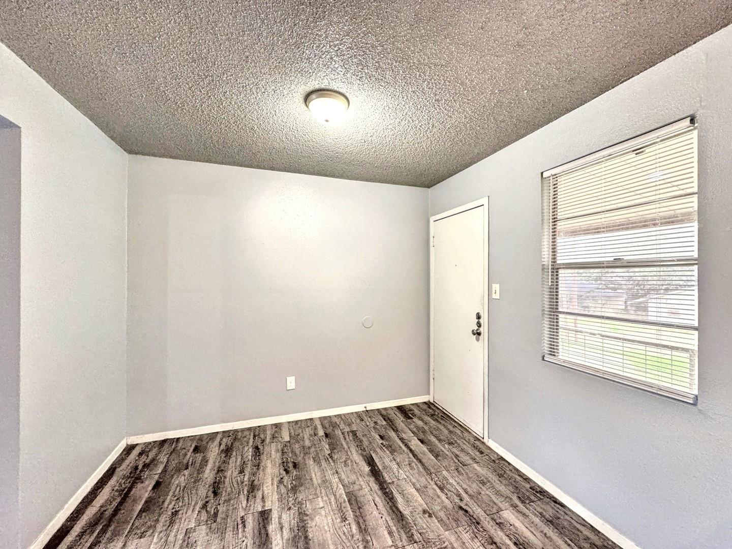 712 Martindale Rd, San Marcos, TX 78666