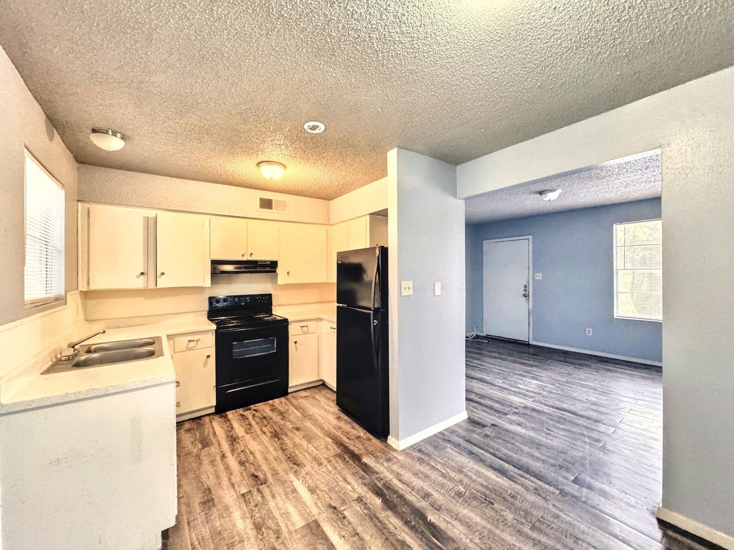 712 Martindale Rd, San Marcos, TX 78666