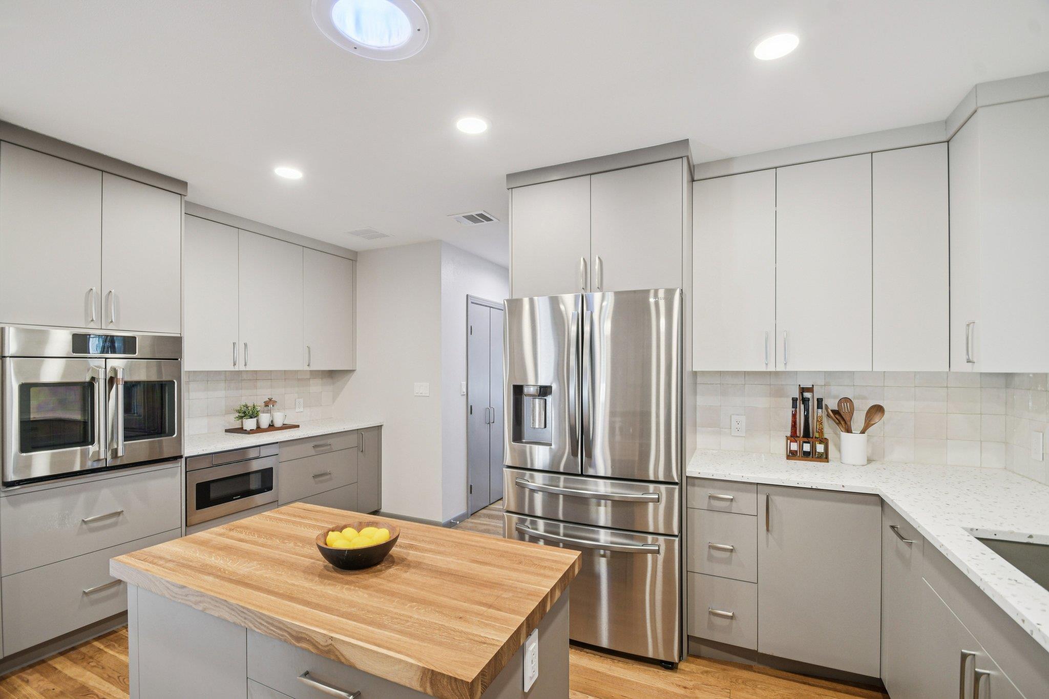 809 E 38th St, Austin, TX 78705