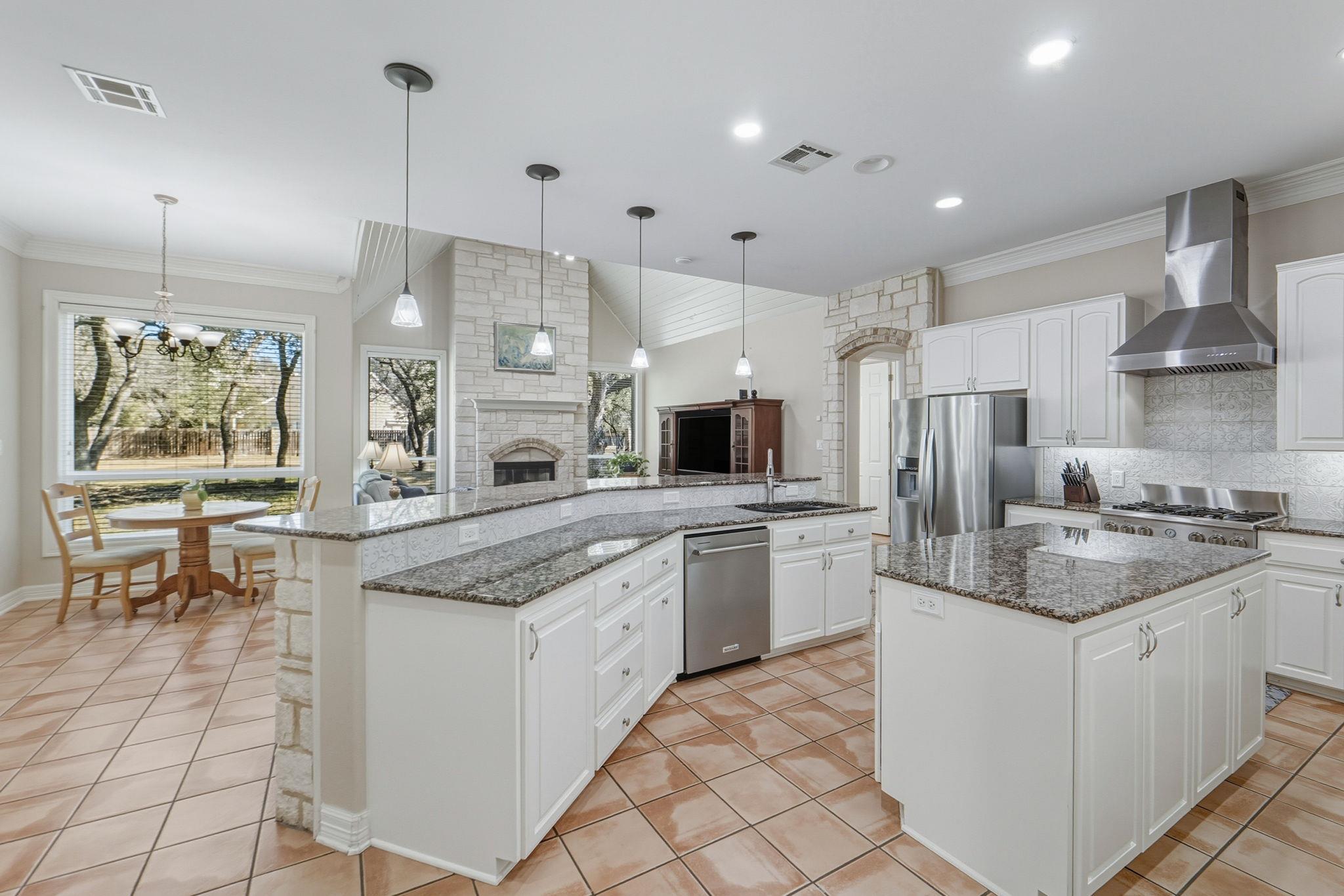 209 Goldridge Dr, Georgetown, TX 78633