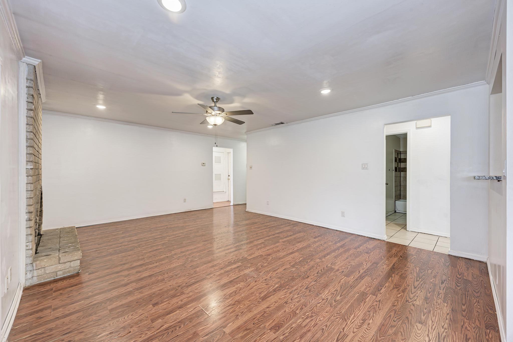 1307 Meadgreen Dr, Austin, TX 78758