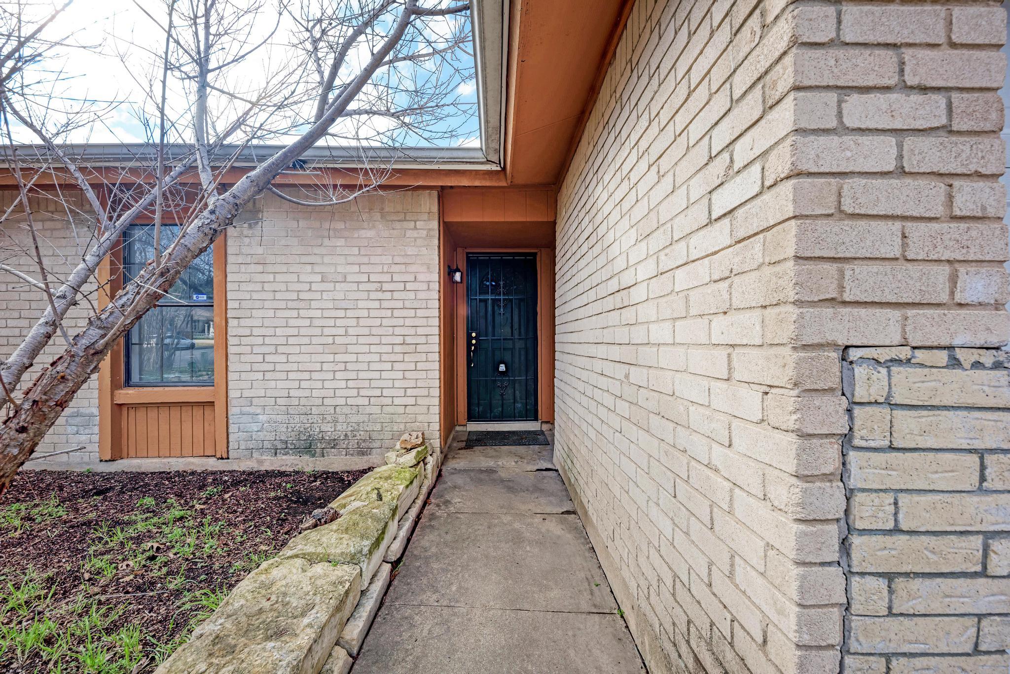 1307 Meadgreen Dr, Austin, TX 78758