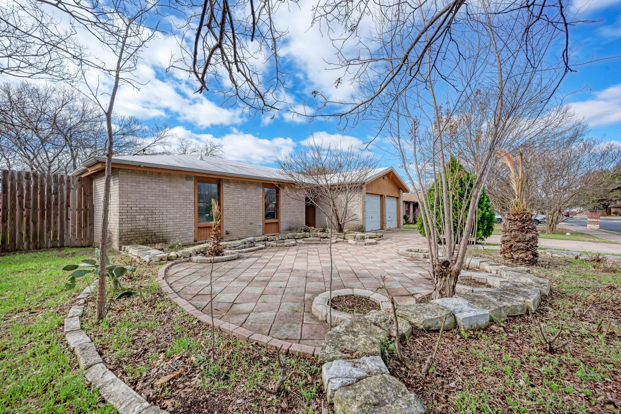 1307 Meadgreen Dr, Austin, TX 78758