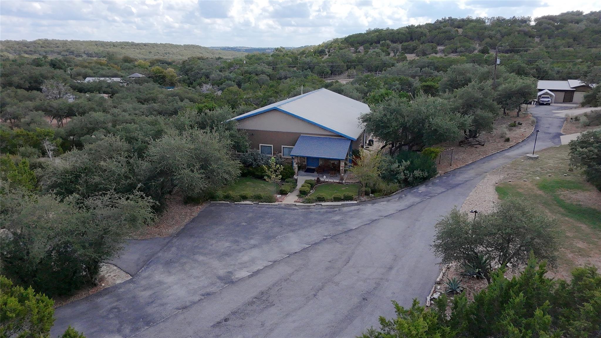 21201 Kathy Ln, Spicewood, TX 78669