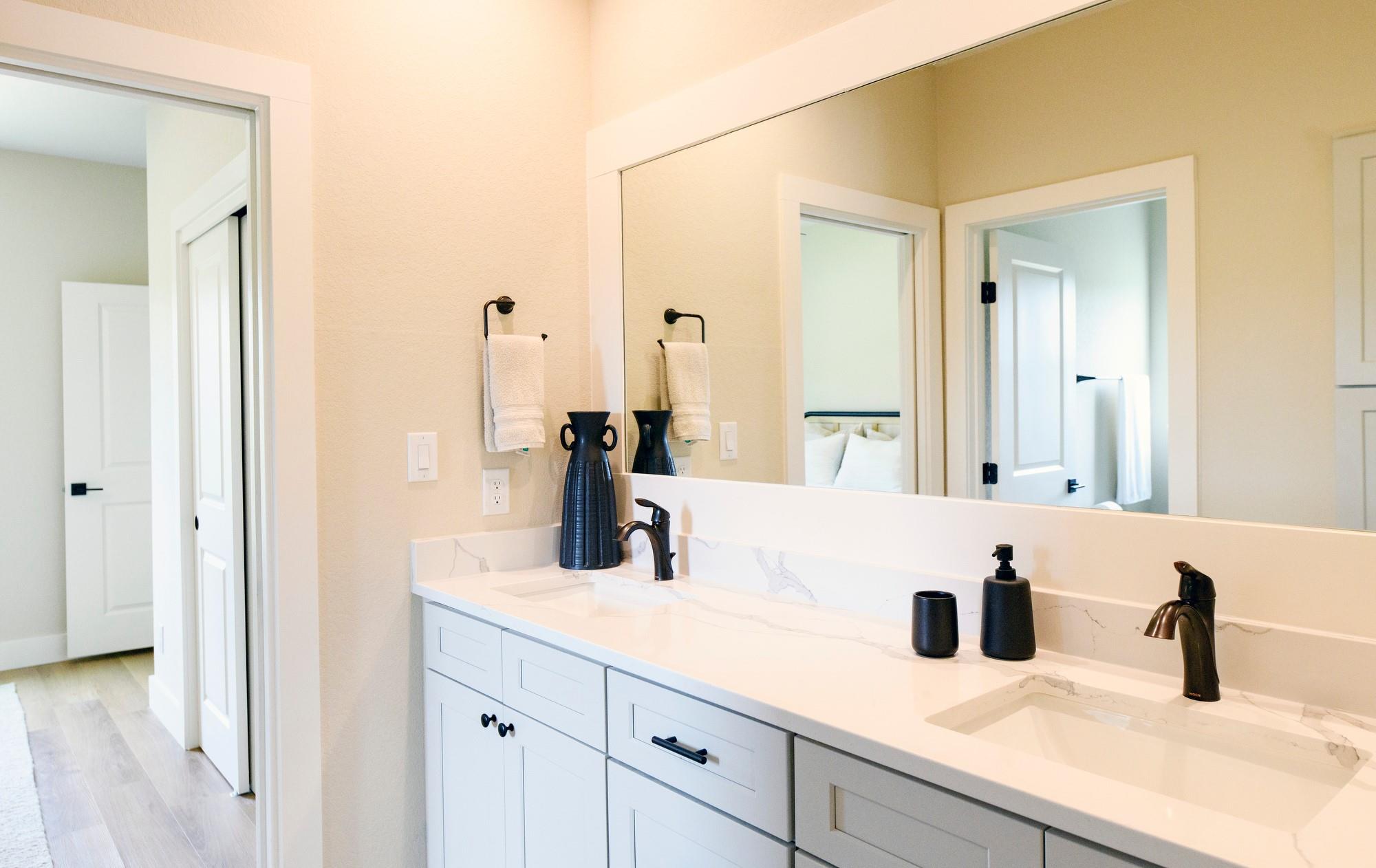 302 Castlehigh Dr, Granite Shoals, TX 78654