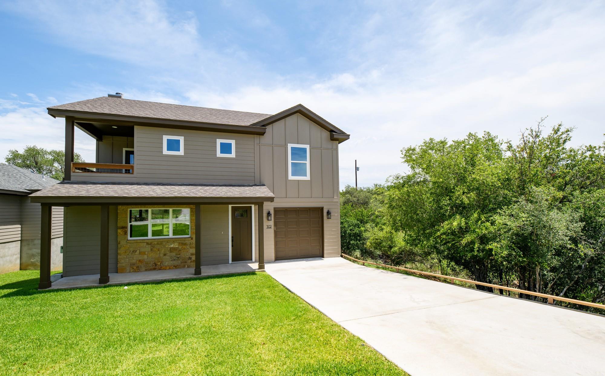 302 Castlehigh Dr, Granite Shoals, TX 78654