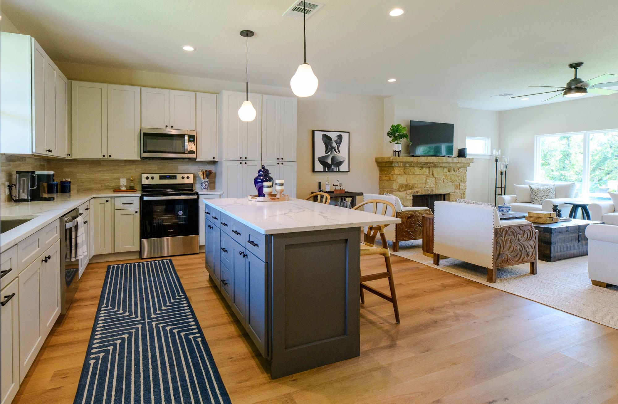 302 Castlehigh Dr, Granite Shoals, TX 78654