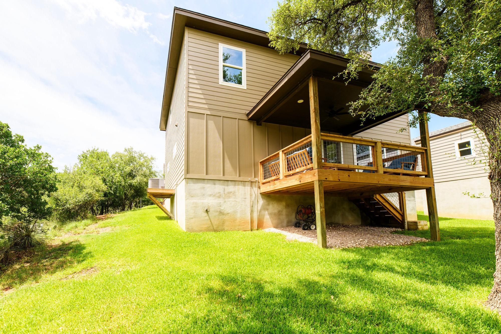 302 Castlehigh Dr, Granite Shoals, TX 78654