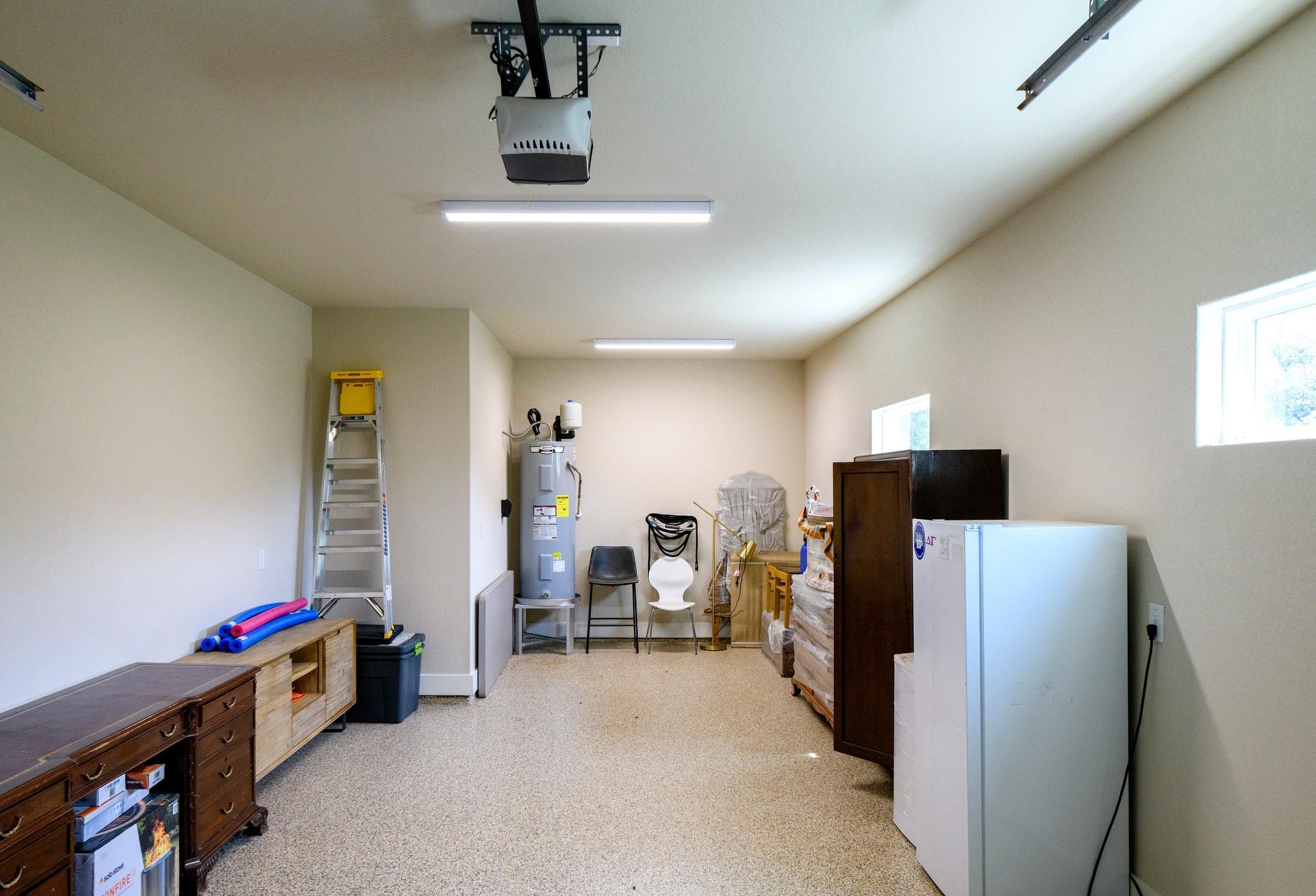 302 Castlehigh Dr, Granite Shoals, TX 78654