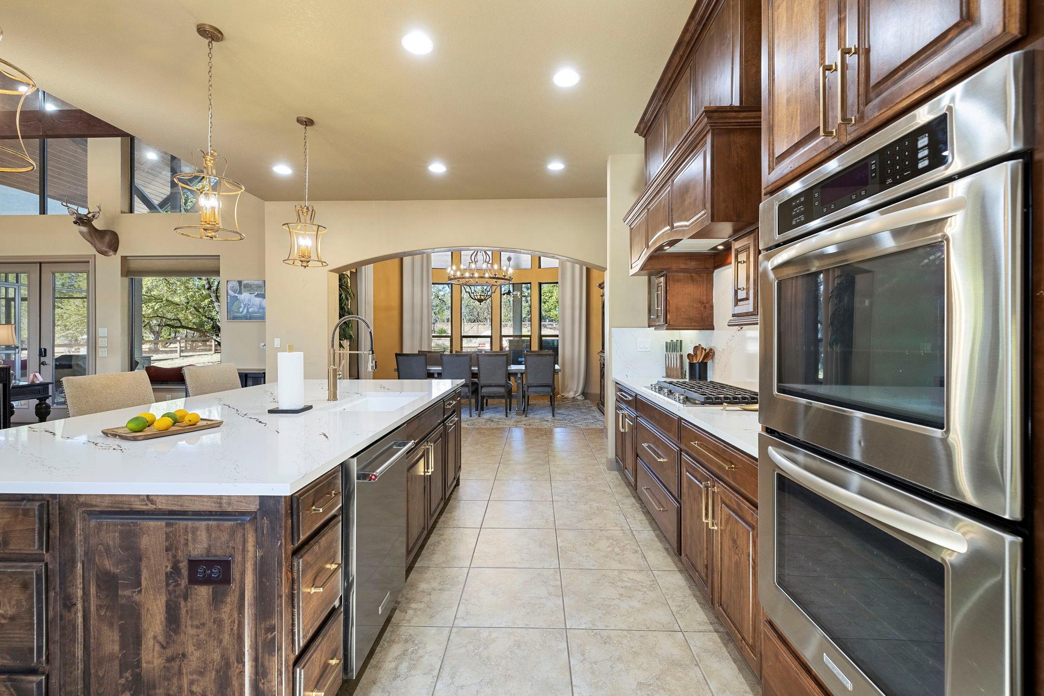 1941 Canyon Curve Curv, Spring Branch, TX 78070