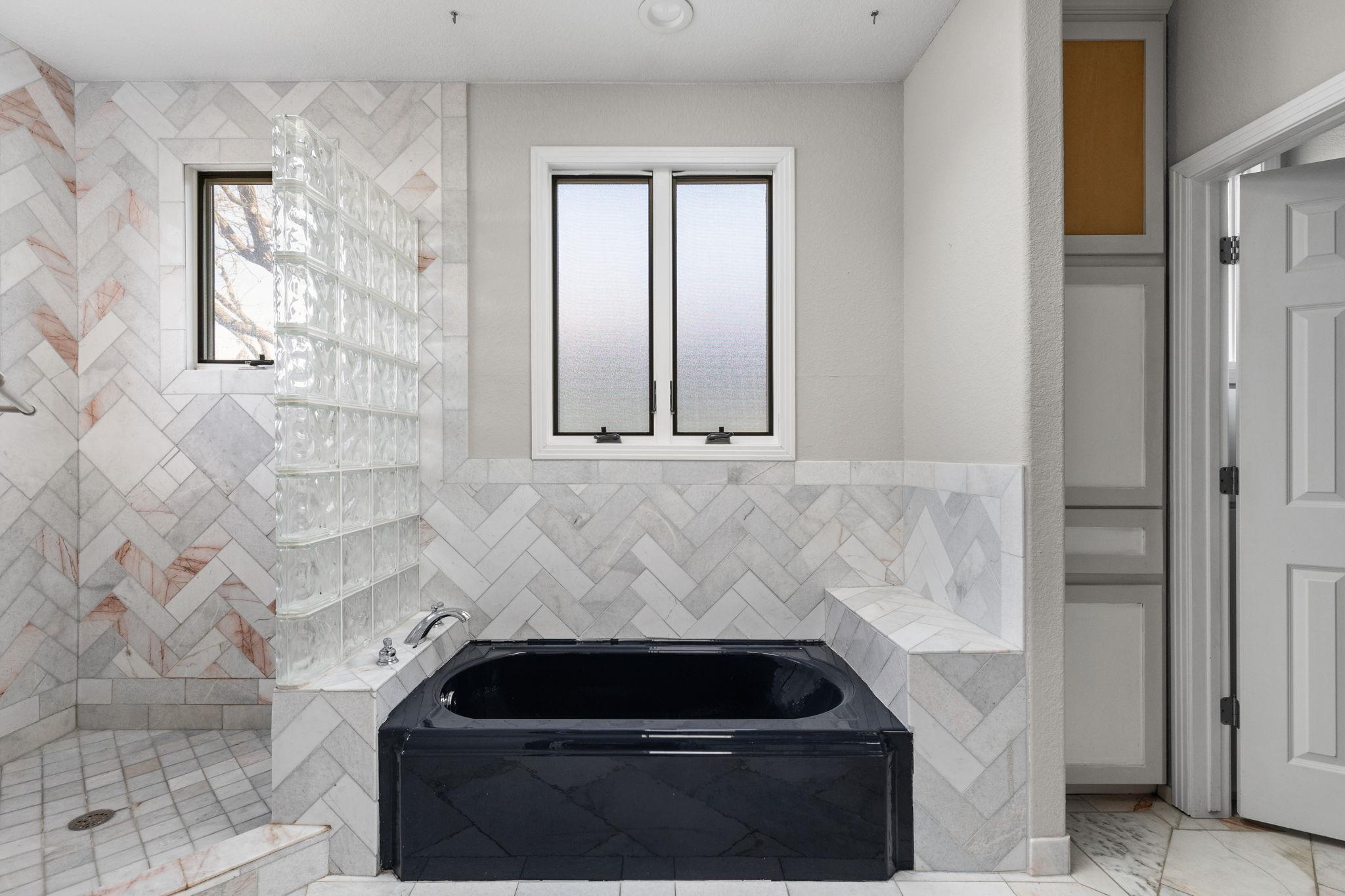 2203 Lindell Ave, Austin, TX 78704