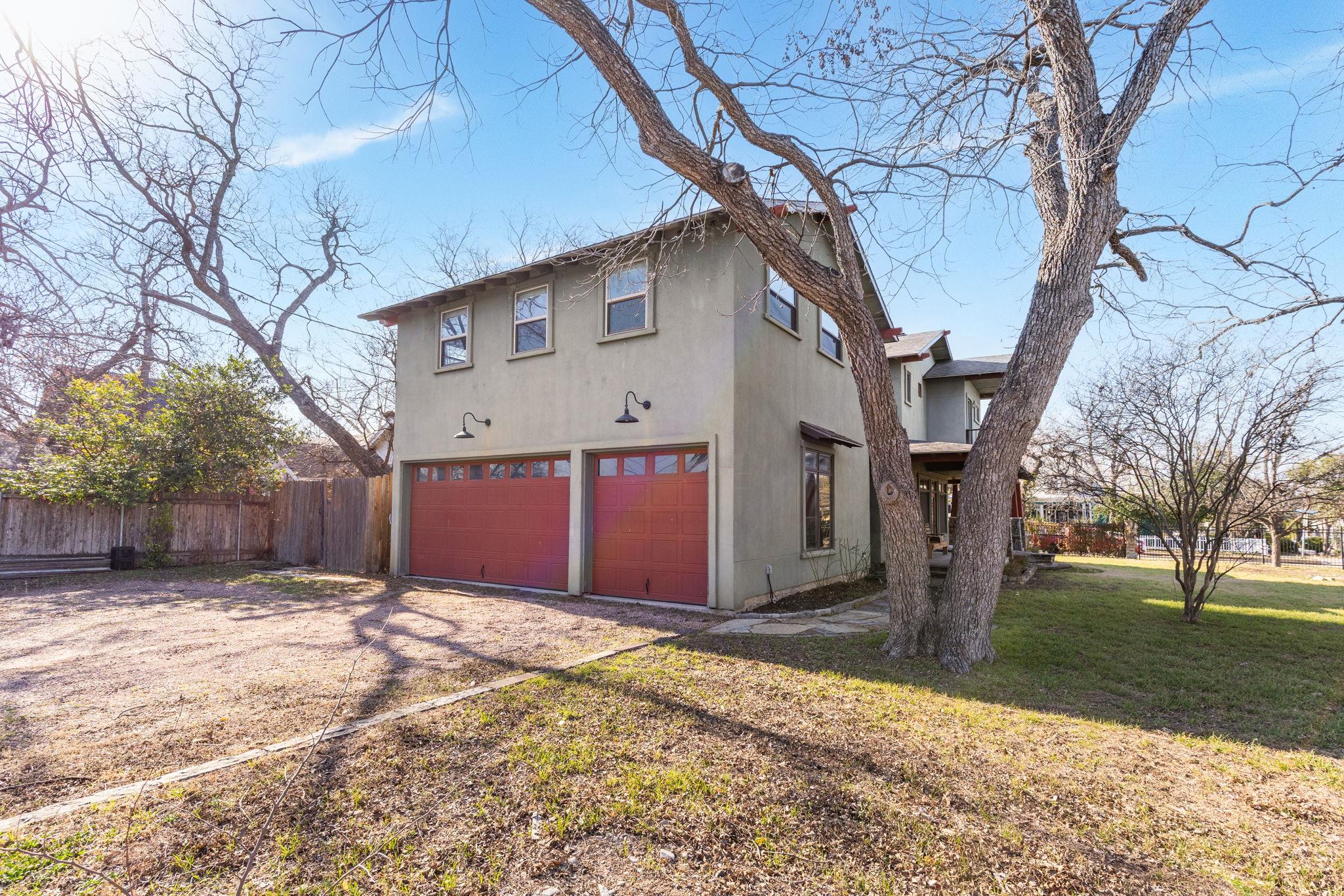 2203 Lindell Ave, Austin, TX 78704