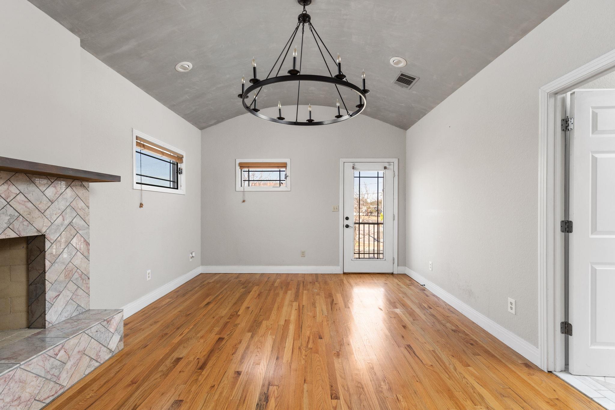 2203 Lindell Ave, Austin, TX 78704