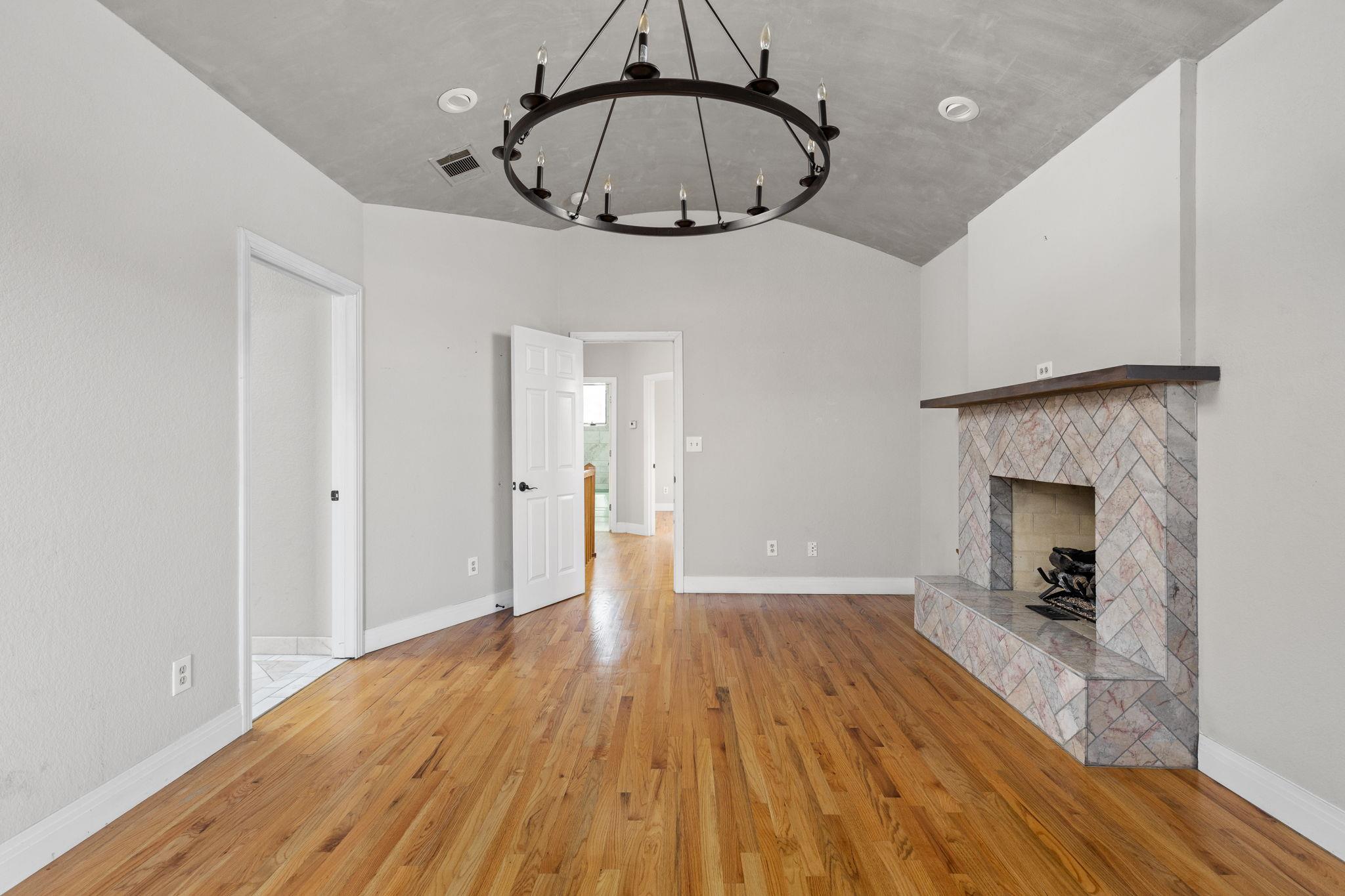 2203 Lindell Ave, Austin, TX 78704