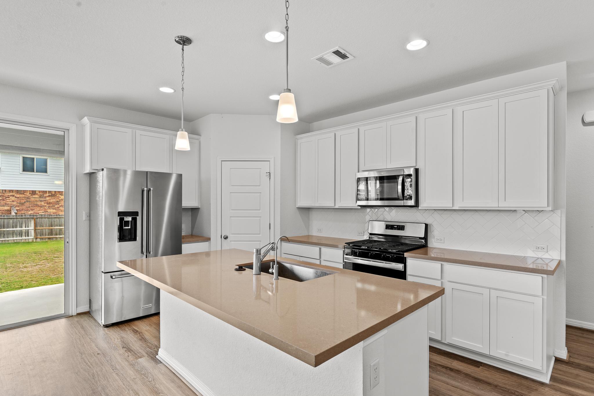 448 Chaste Tree Dr, San Marcos, TX 78666