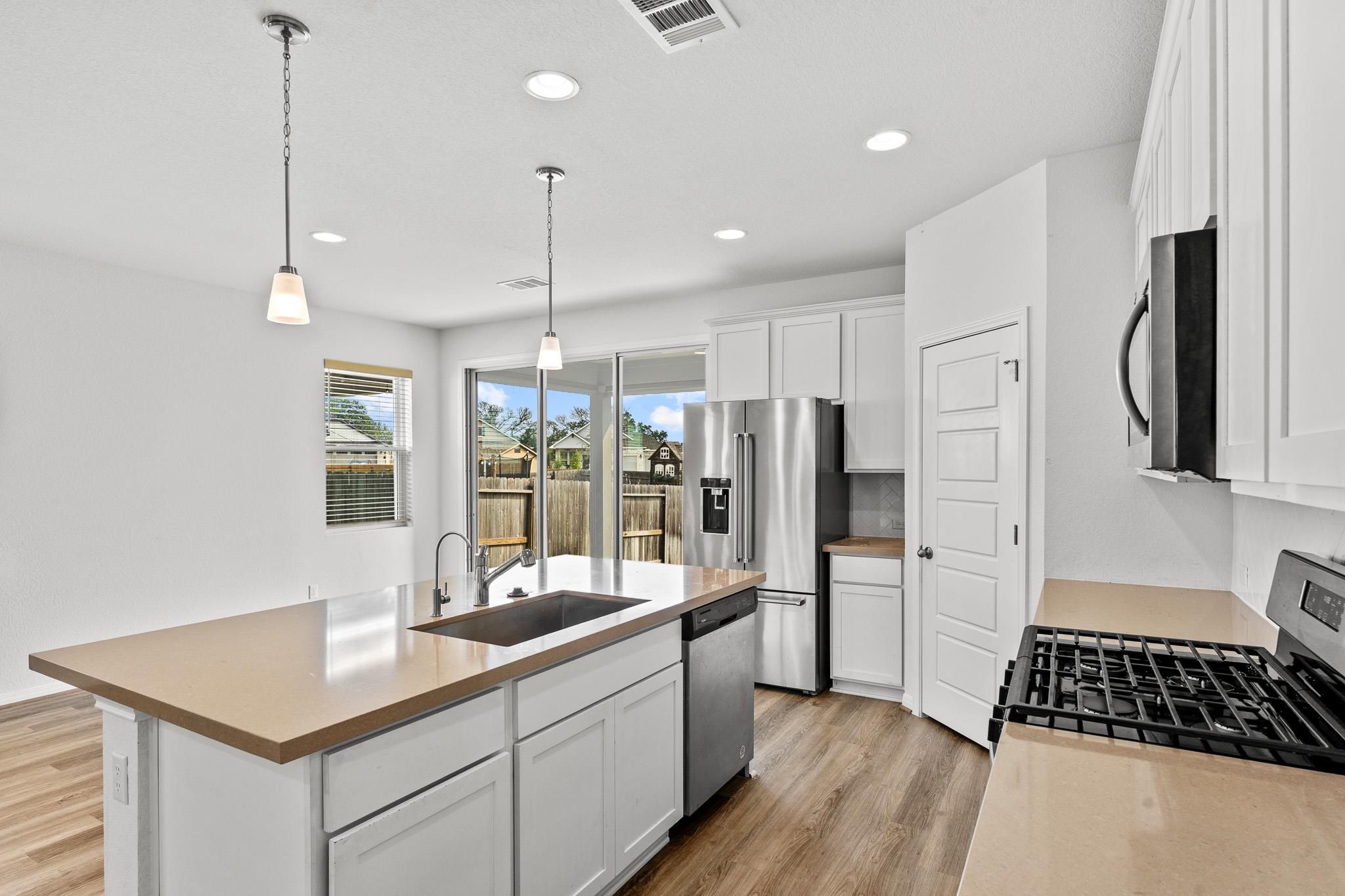 448 Chaste Tree Dr, San Marcos, TX 78666