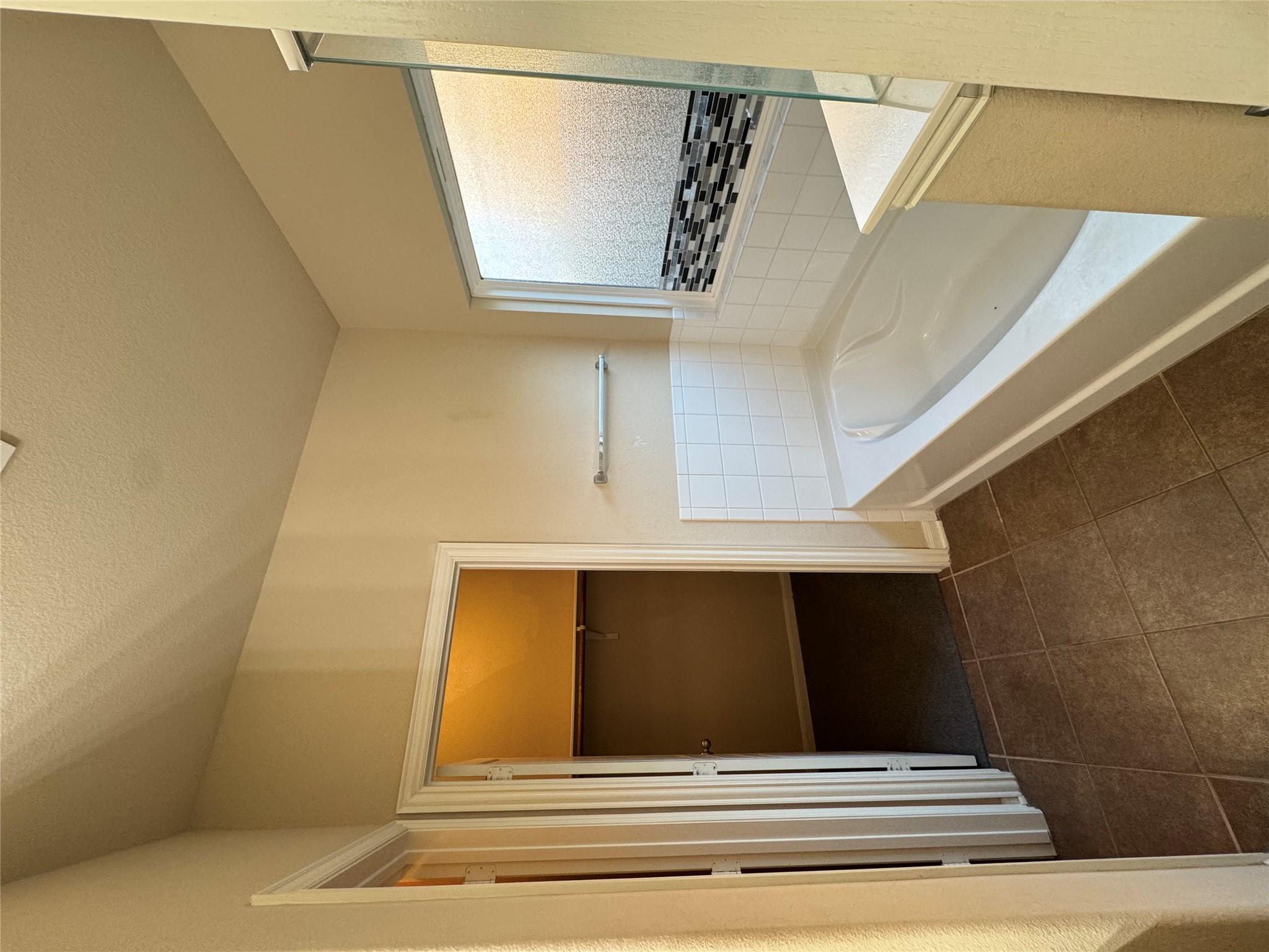 117 Kemah Dr, Kyle, TX 78640