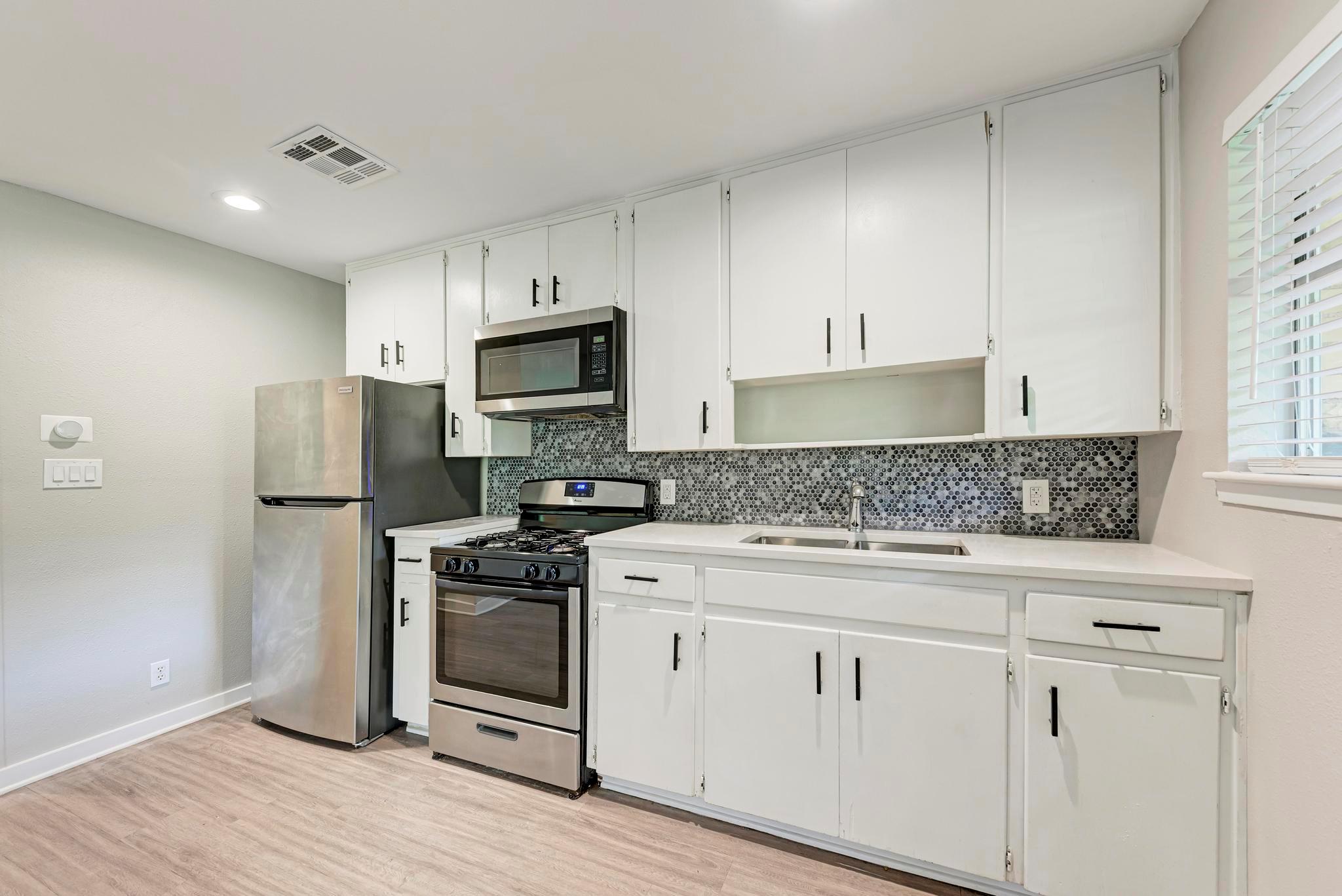 1612 Elmhurst Dr # A, Austin, TX 78741