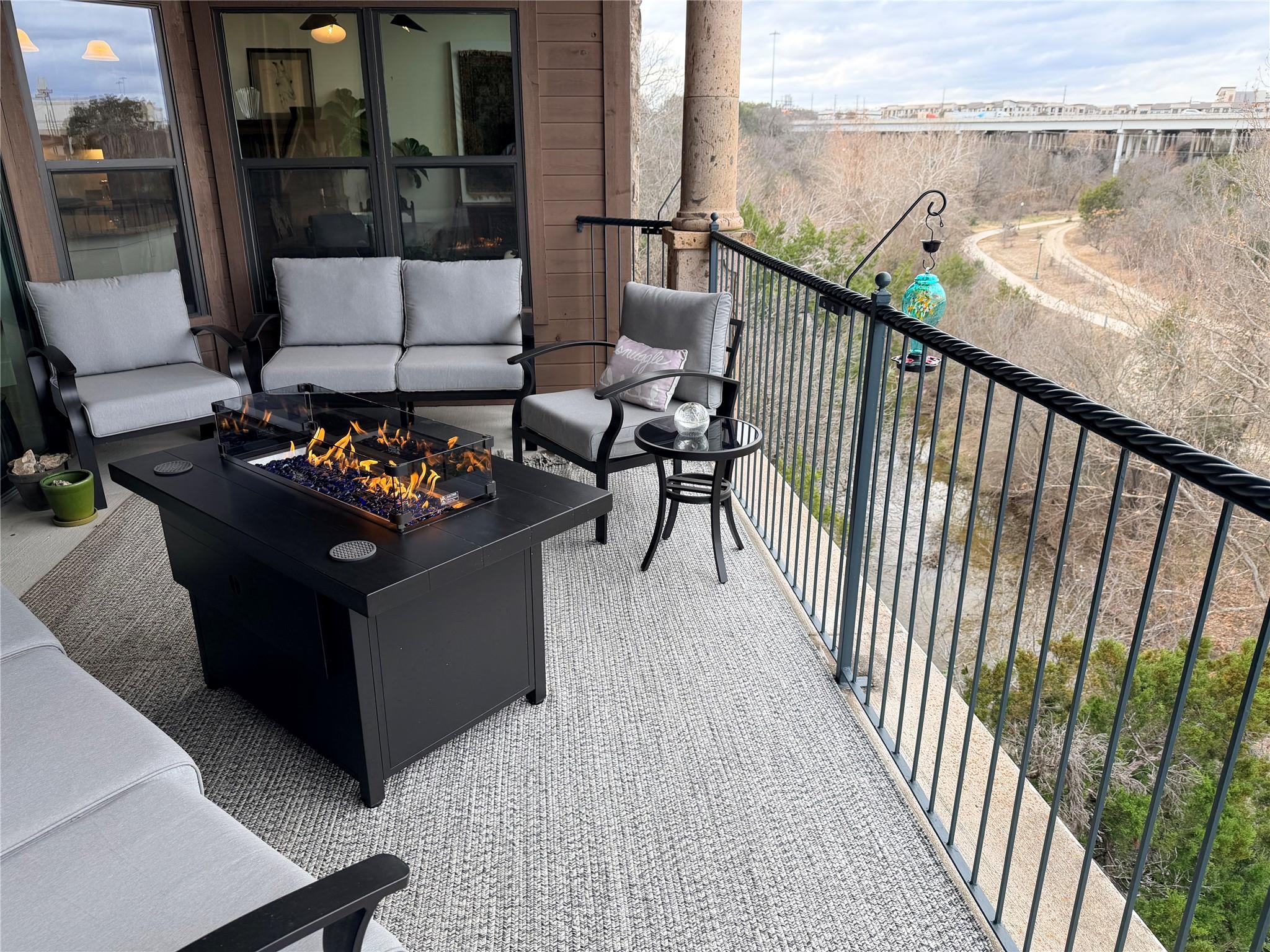 300 San Gabriel Village Blvd # 521, Georgetown, TX 78626