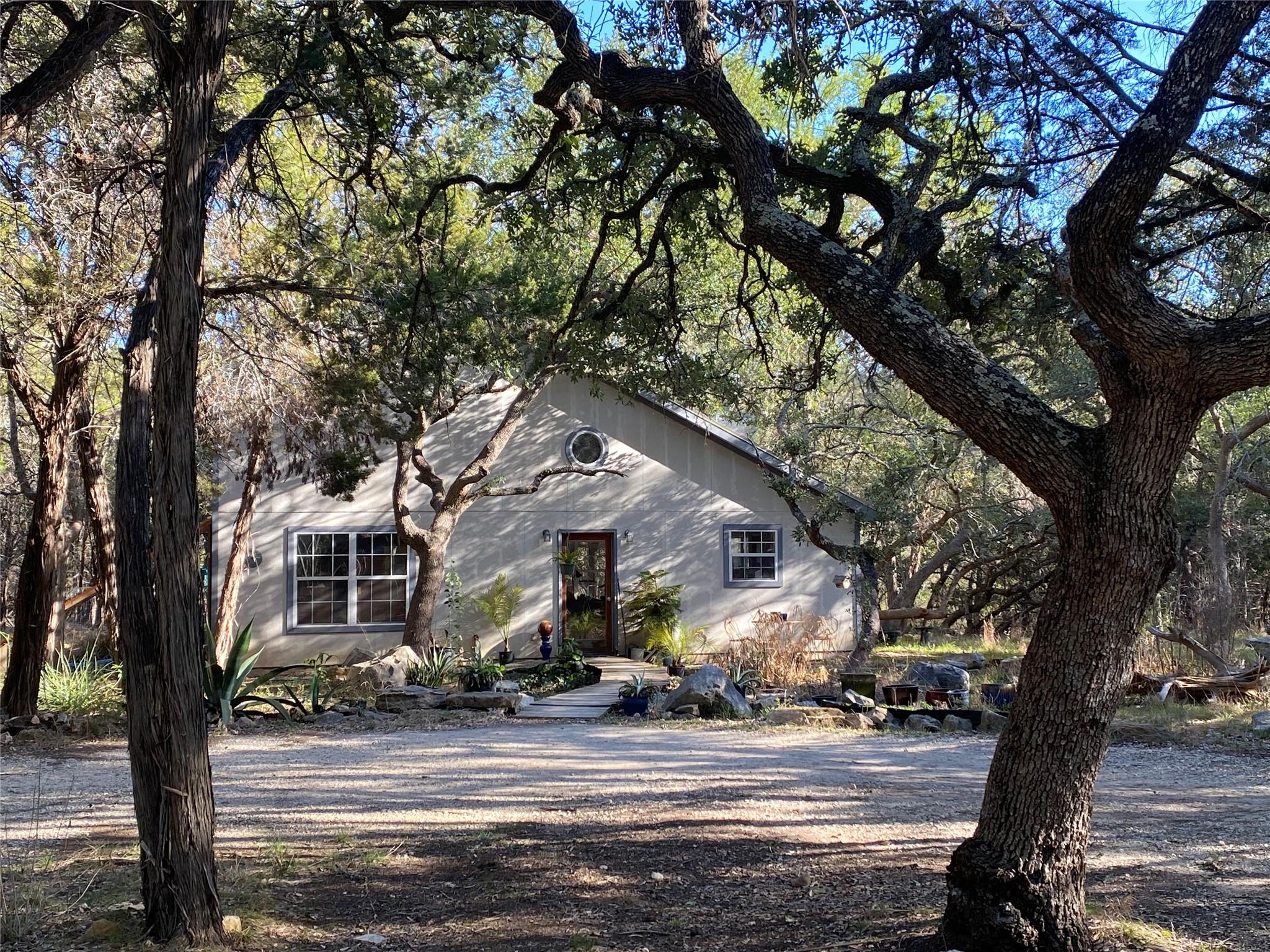 1850 N Rainbow Ranch Rd N, Wimberley, TX 78676