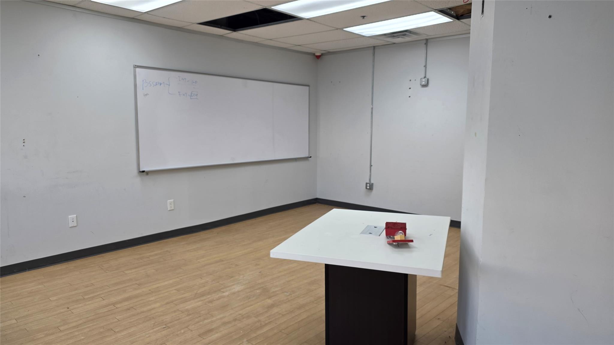 1700 Royston Ln, Pflugerville, TX 78664