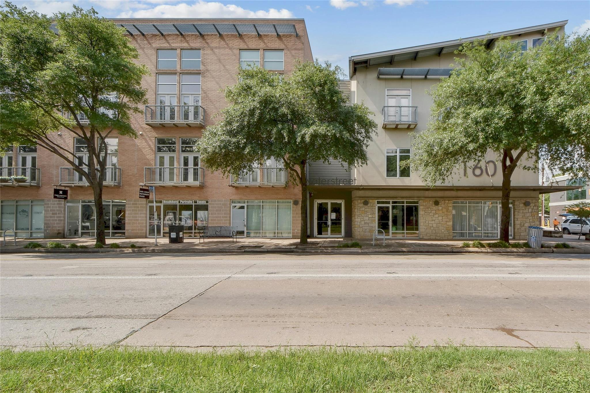 1601 E Cesar Chavez St # 201, Austin, TX 78702