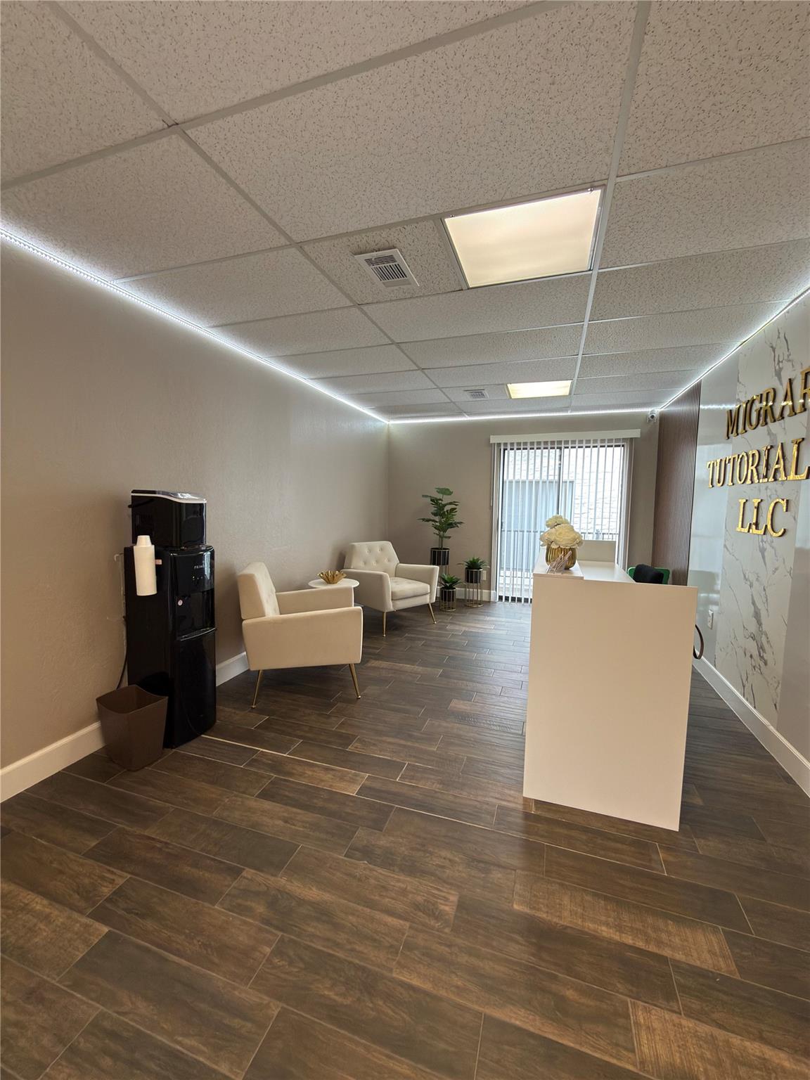 13740 N Research Blvd # 8, Austin, TX 78750