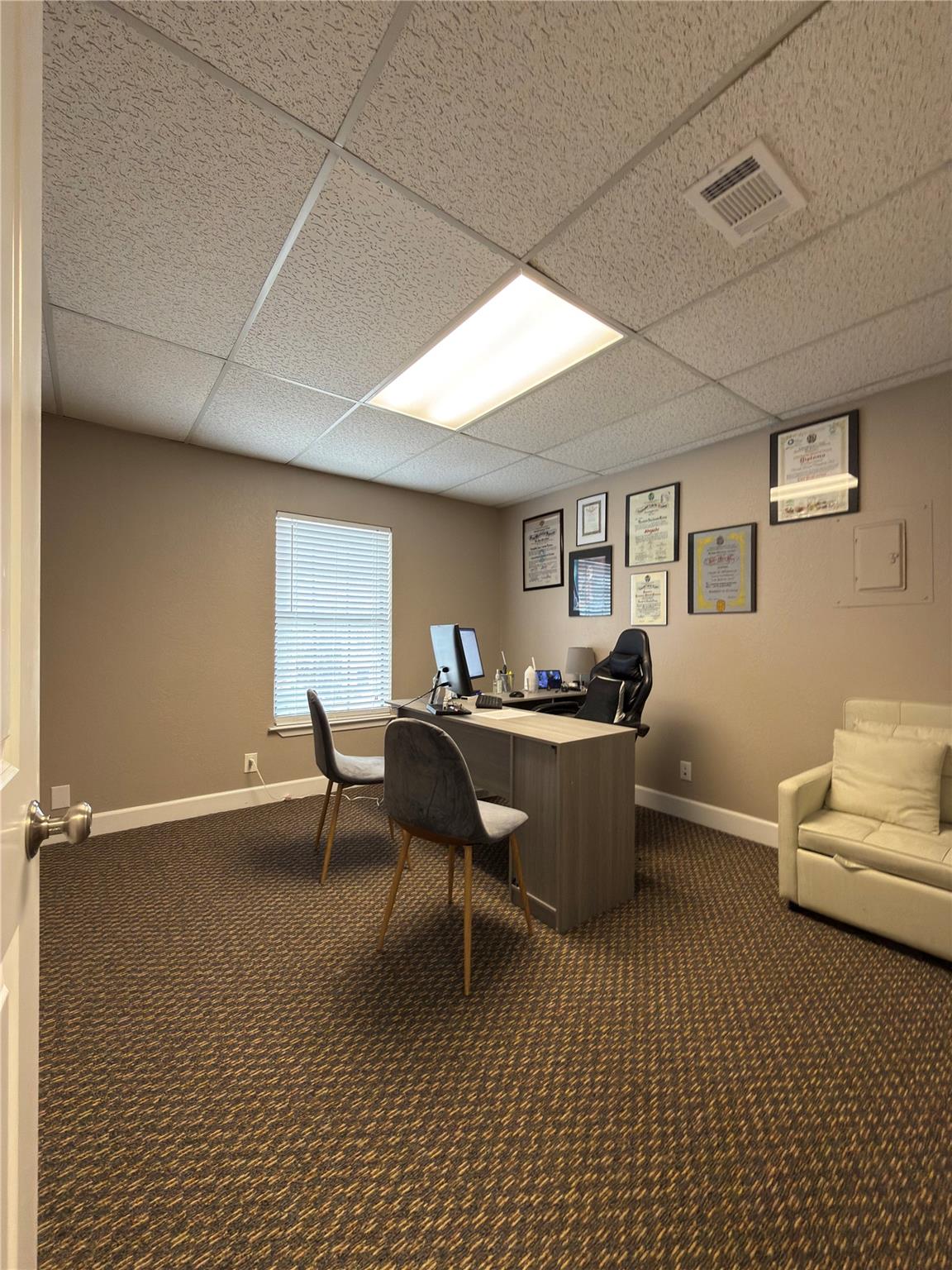 13740 N Research Blvd # 8, Austin, TX 78750