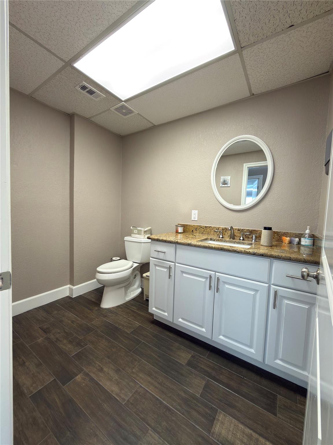 13740 N Research Blvd # 8, Austin, TX 78750