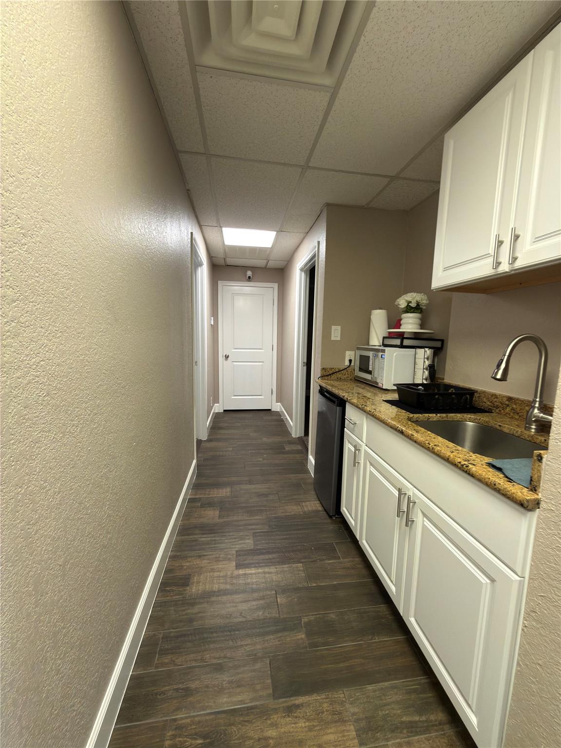 13740 N Research Blvd # 8, Austin, TX 78750