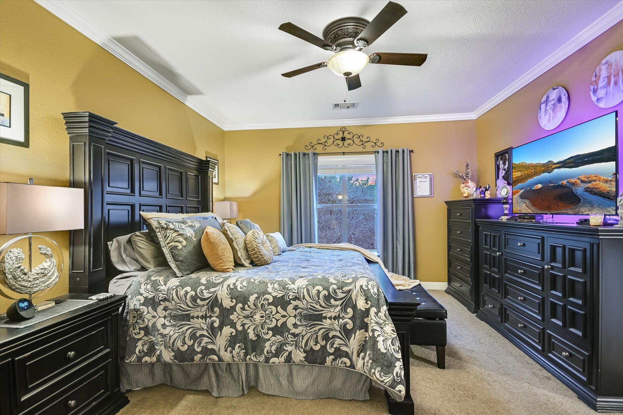 11 CREEKSIDE Dr, Wimberley, TX 78676