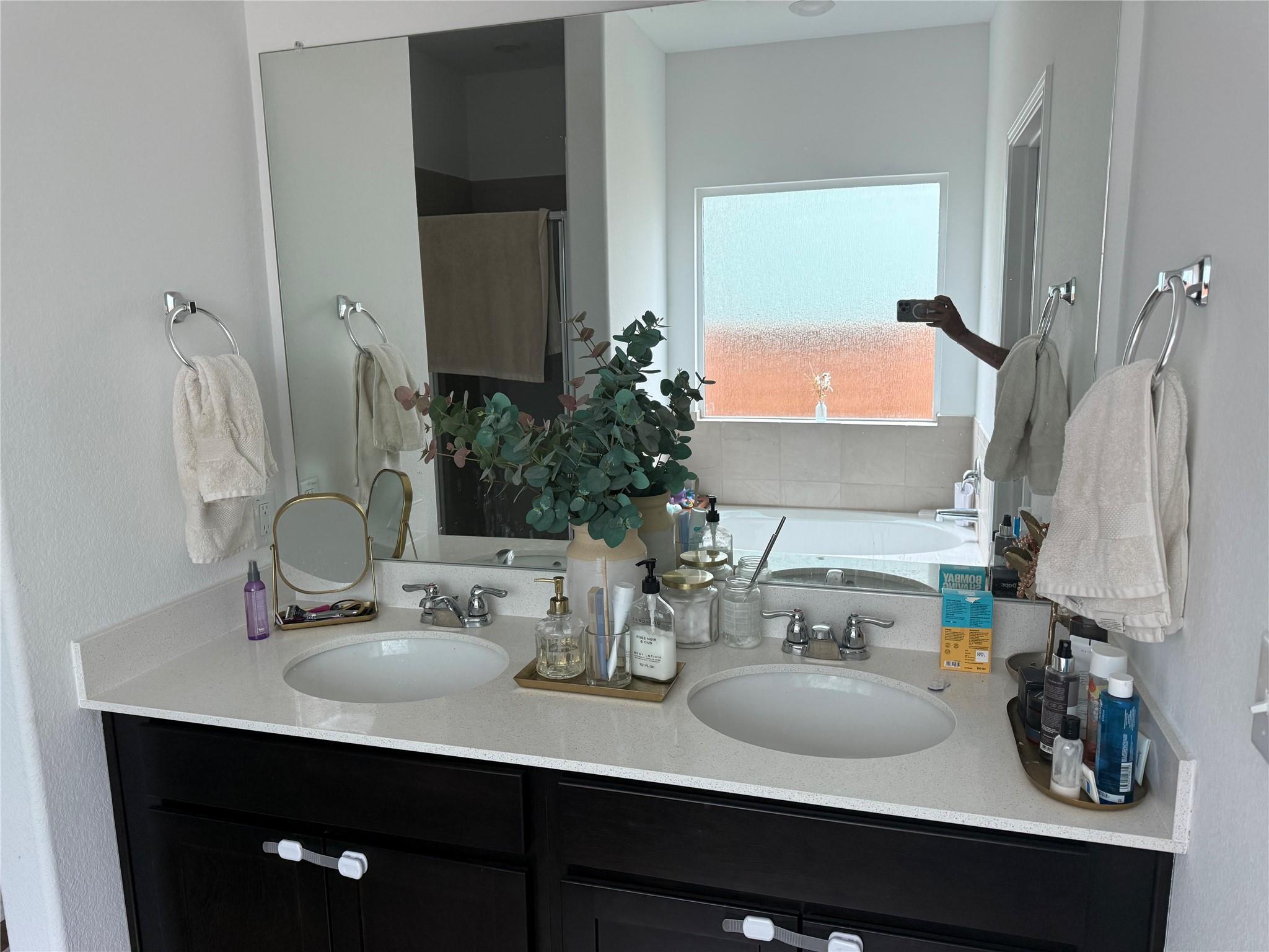 380 Mendoza, Kyle, TX 78640