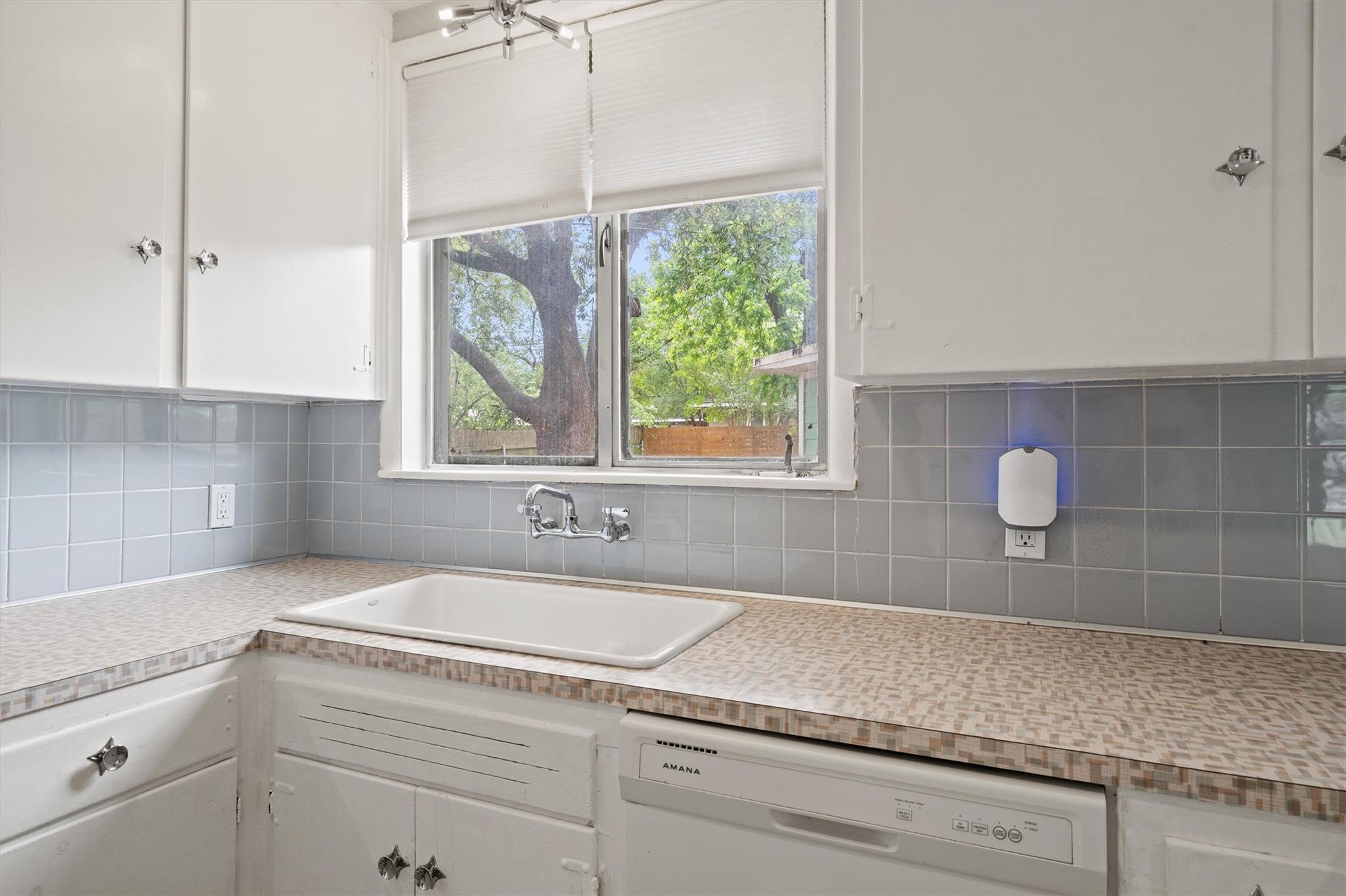 5212 Berkman Dr, Austin, TX 78723