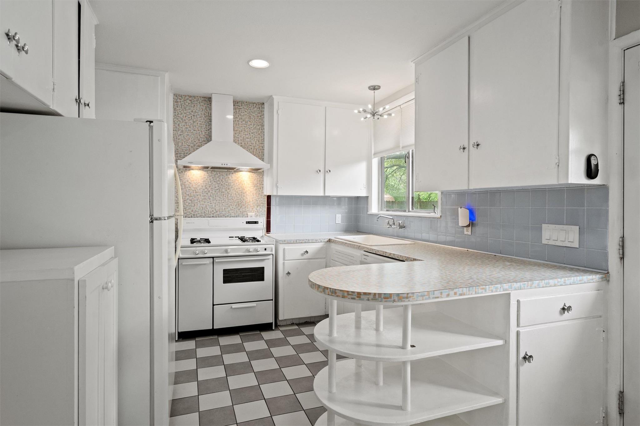 5212 Berkman Dr, Austin, TX 78723