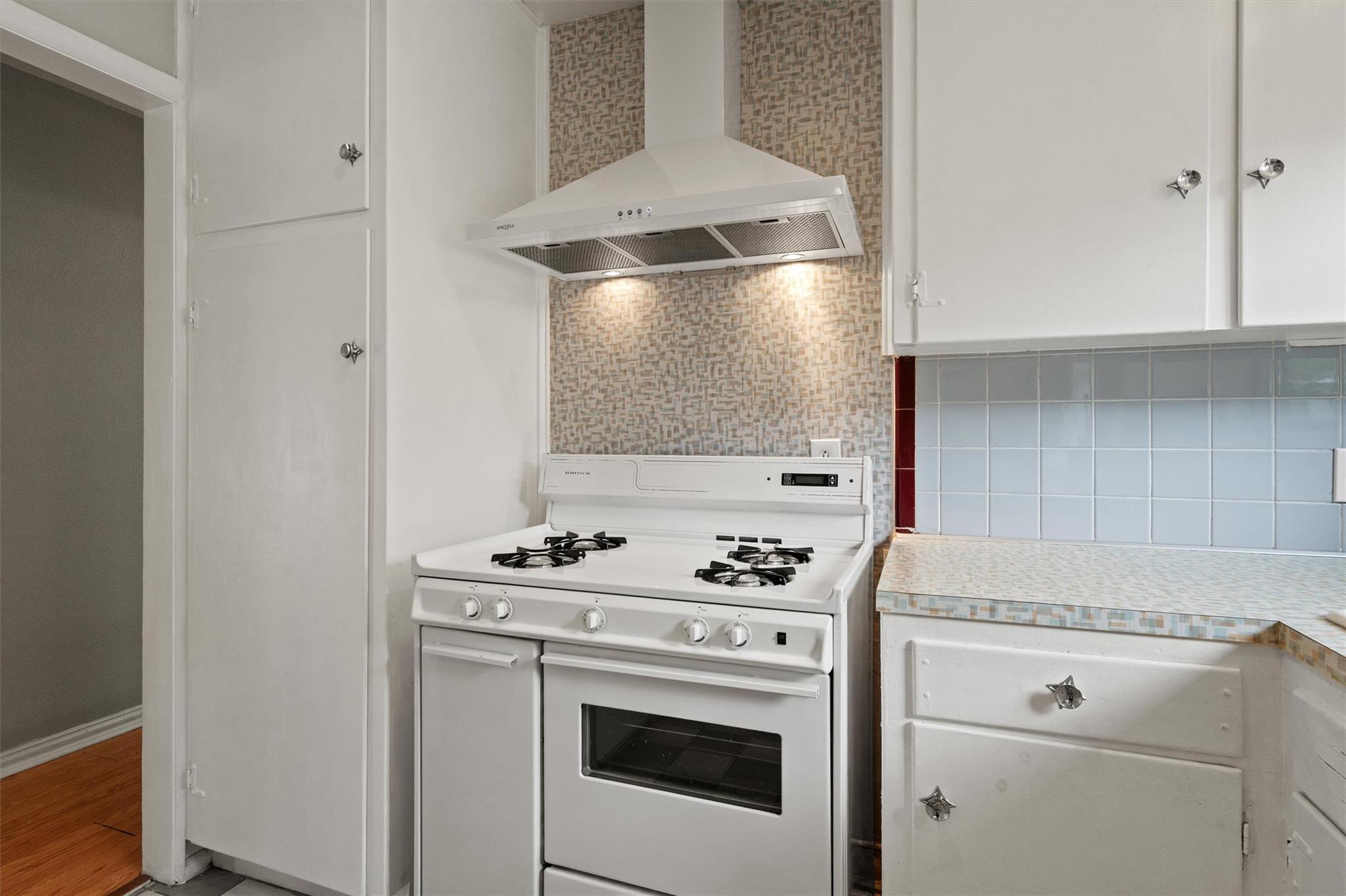 5212 Berkman Dr, Austin, TX 78723