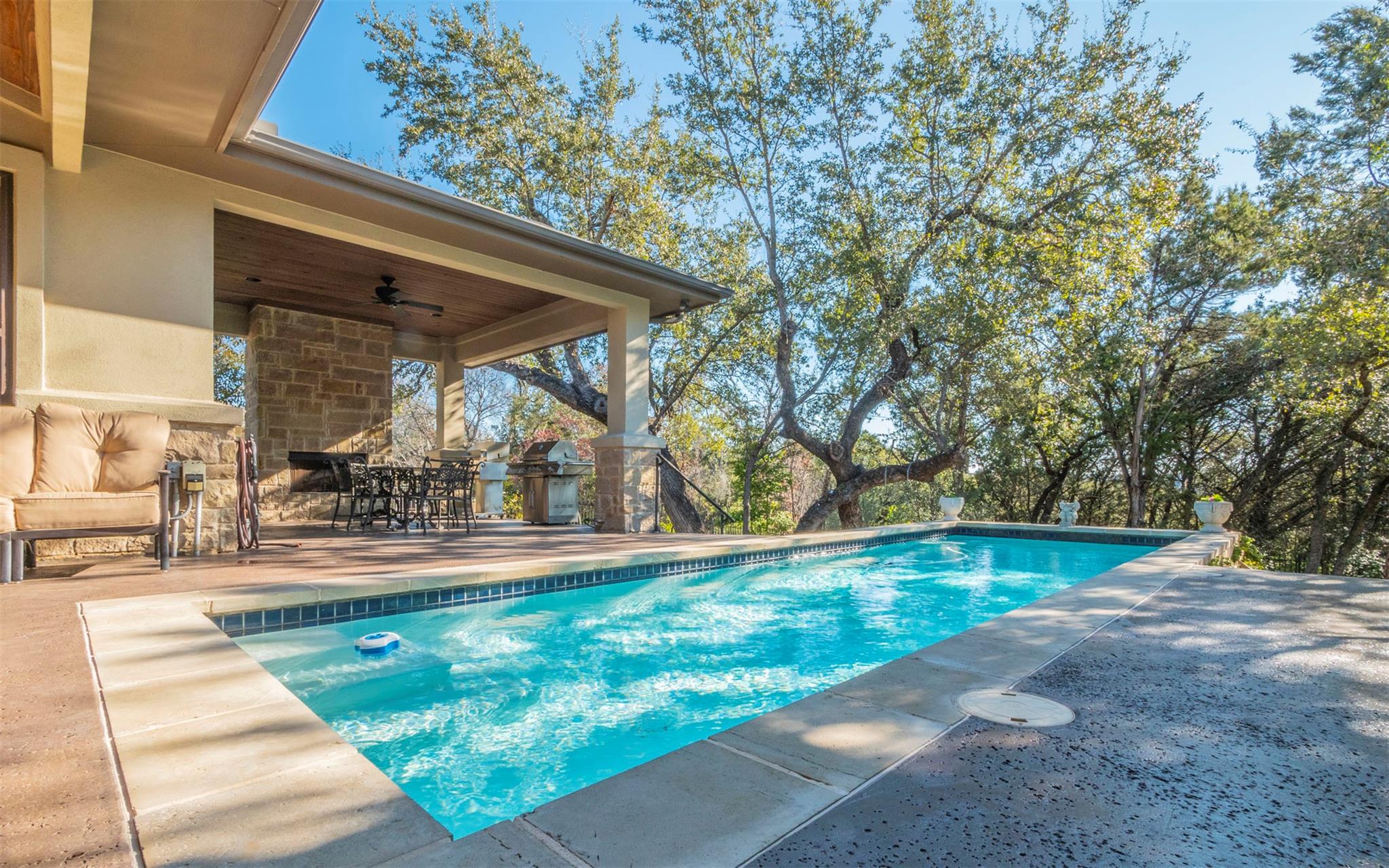 7804 Lazy River Cv, Austin, TX 78730