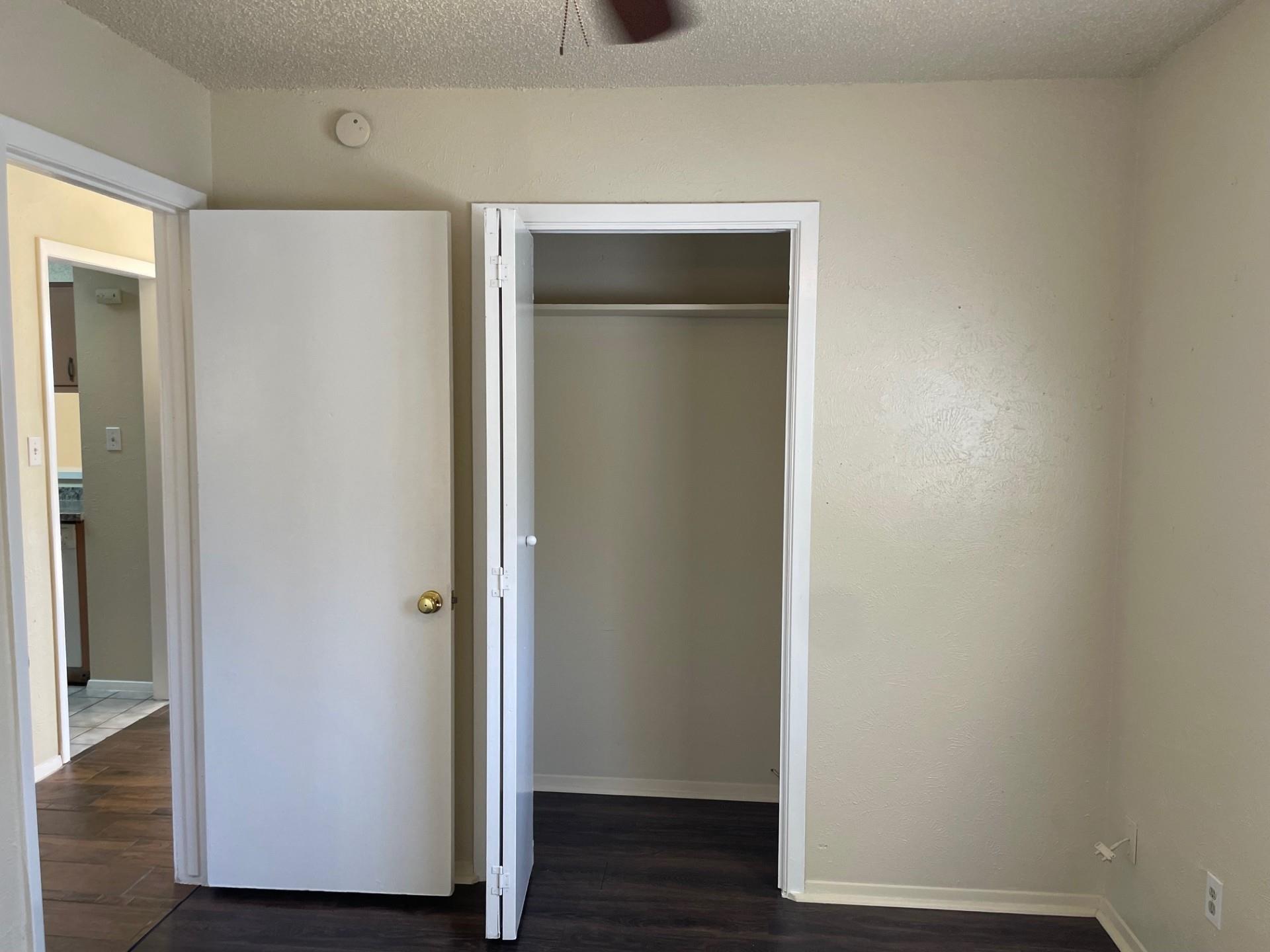 809 Plumpton Dr, Austin, TX 78745