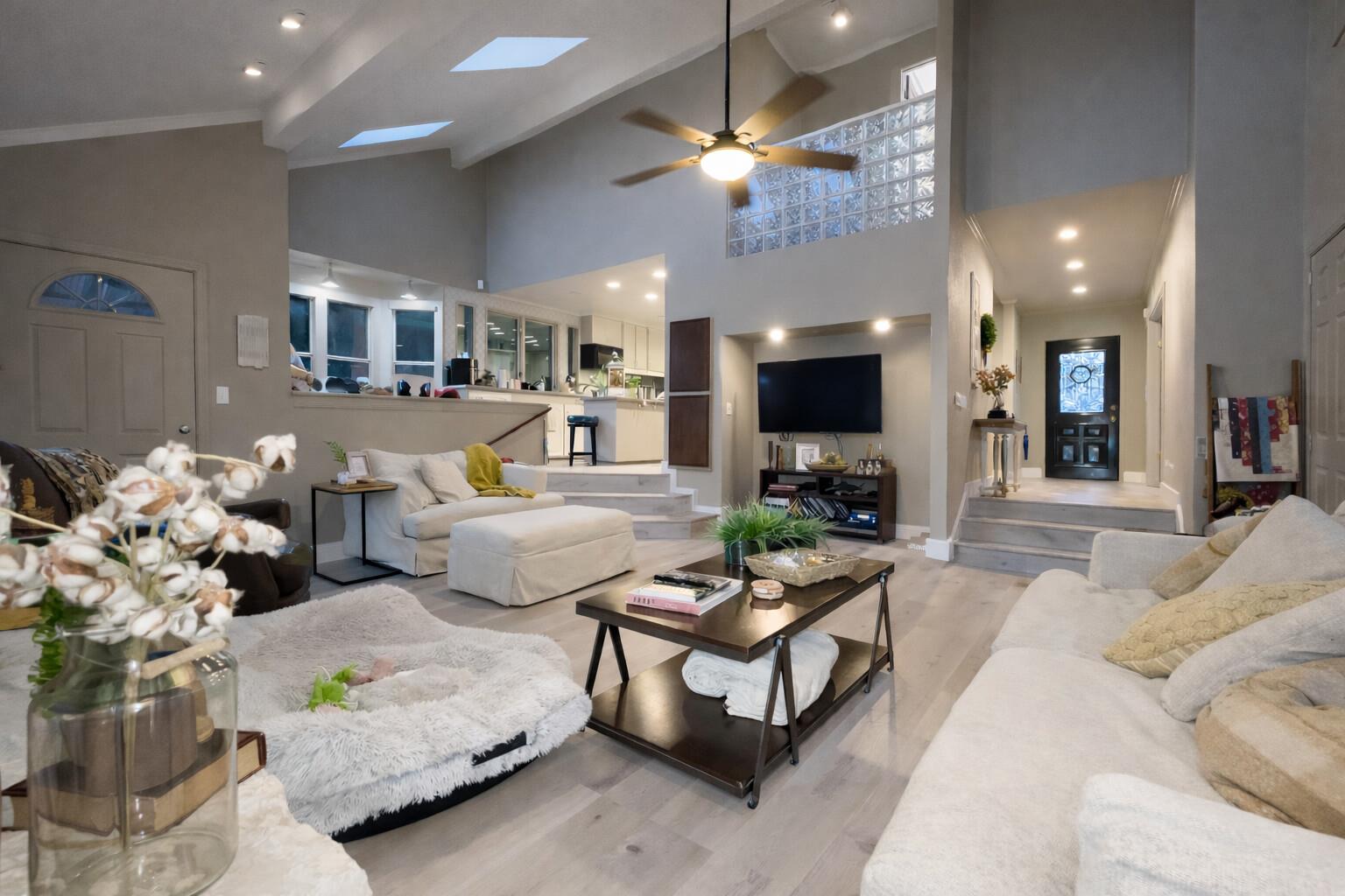 4301 Hyridge Dr, Austin, TX 78759