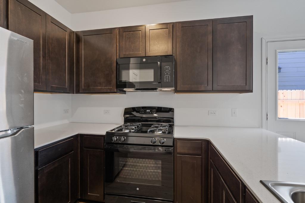 230 Gabbro Gdns, Maxwell, TX 78656