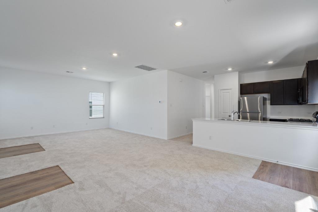 230 Gabbro Gdns, Maxwell, TX 78656