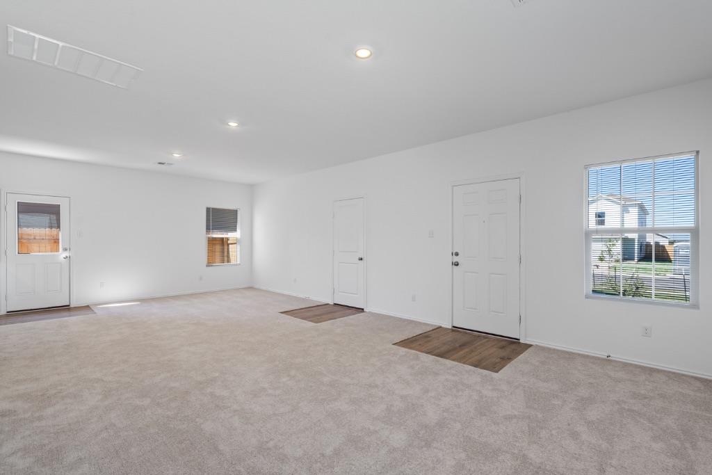 230 Gabbro Gdns, Maxwell, TX 78656