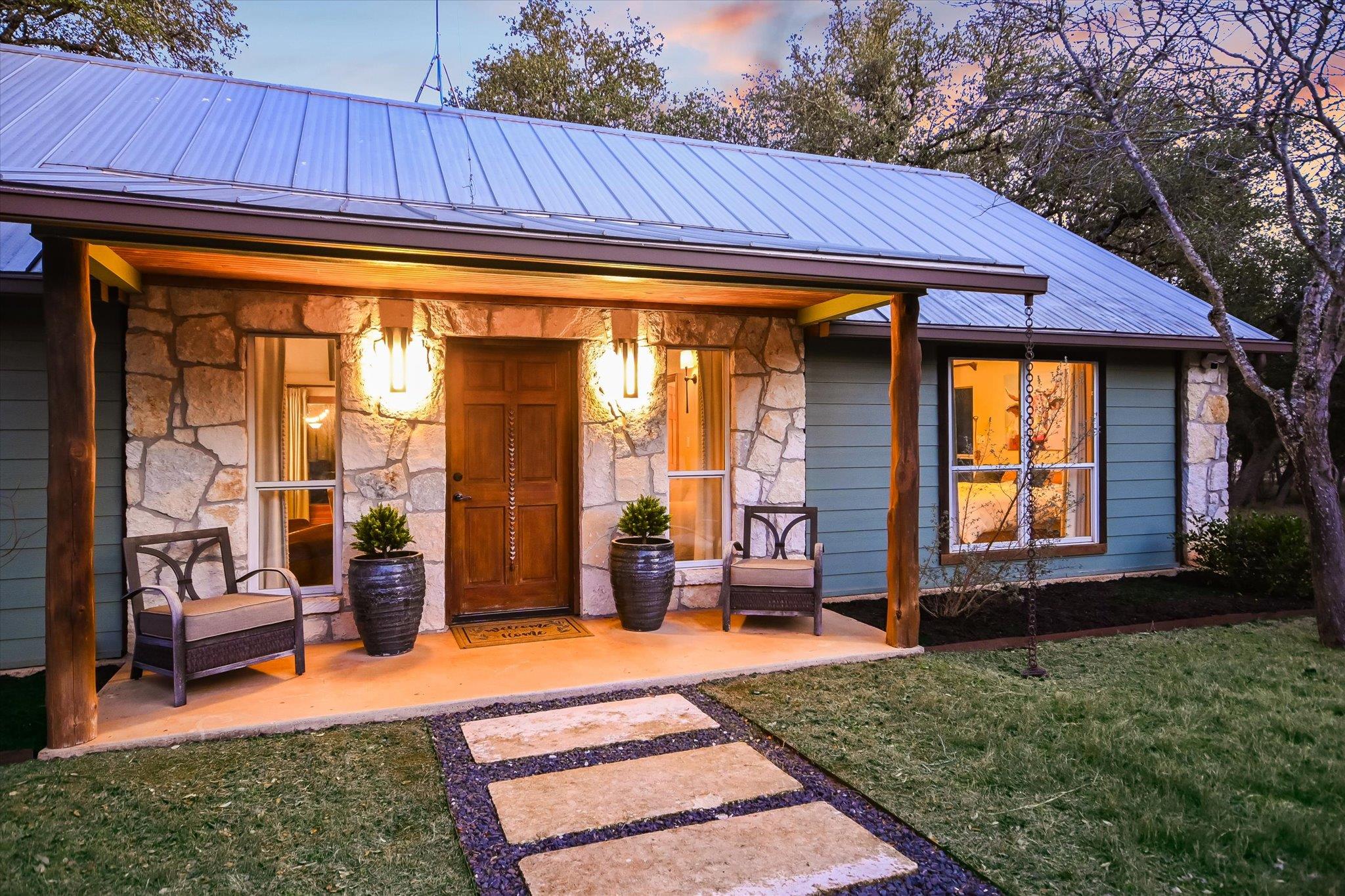 200 WINDMILL OAKS Dr, Wimberley, TX 78676