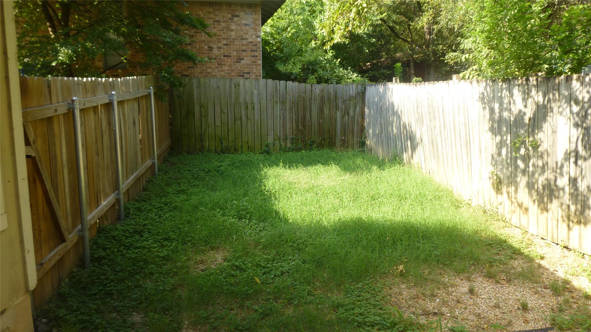 3402 S Oak Dr # B, Austin, TX 78704