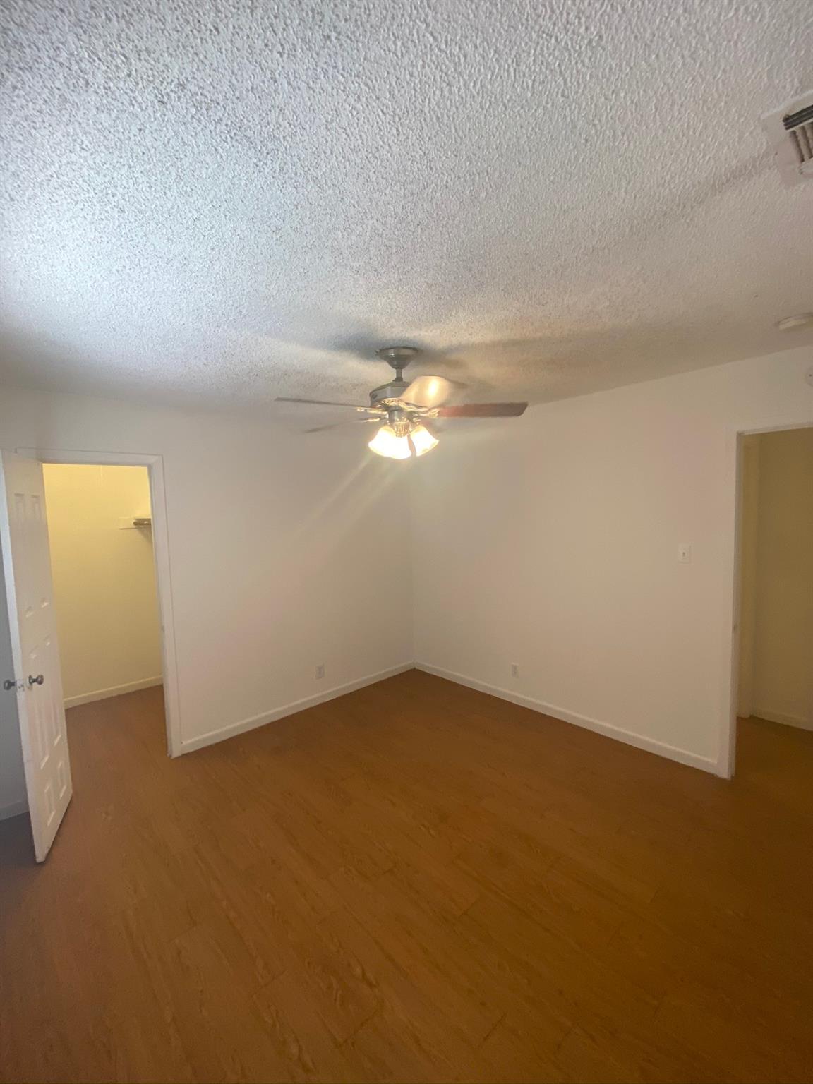 3402 S Oak Dr # B, Austin, TX 78704