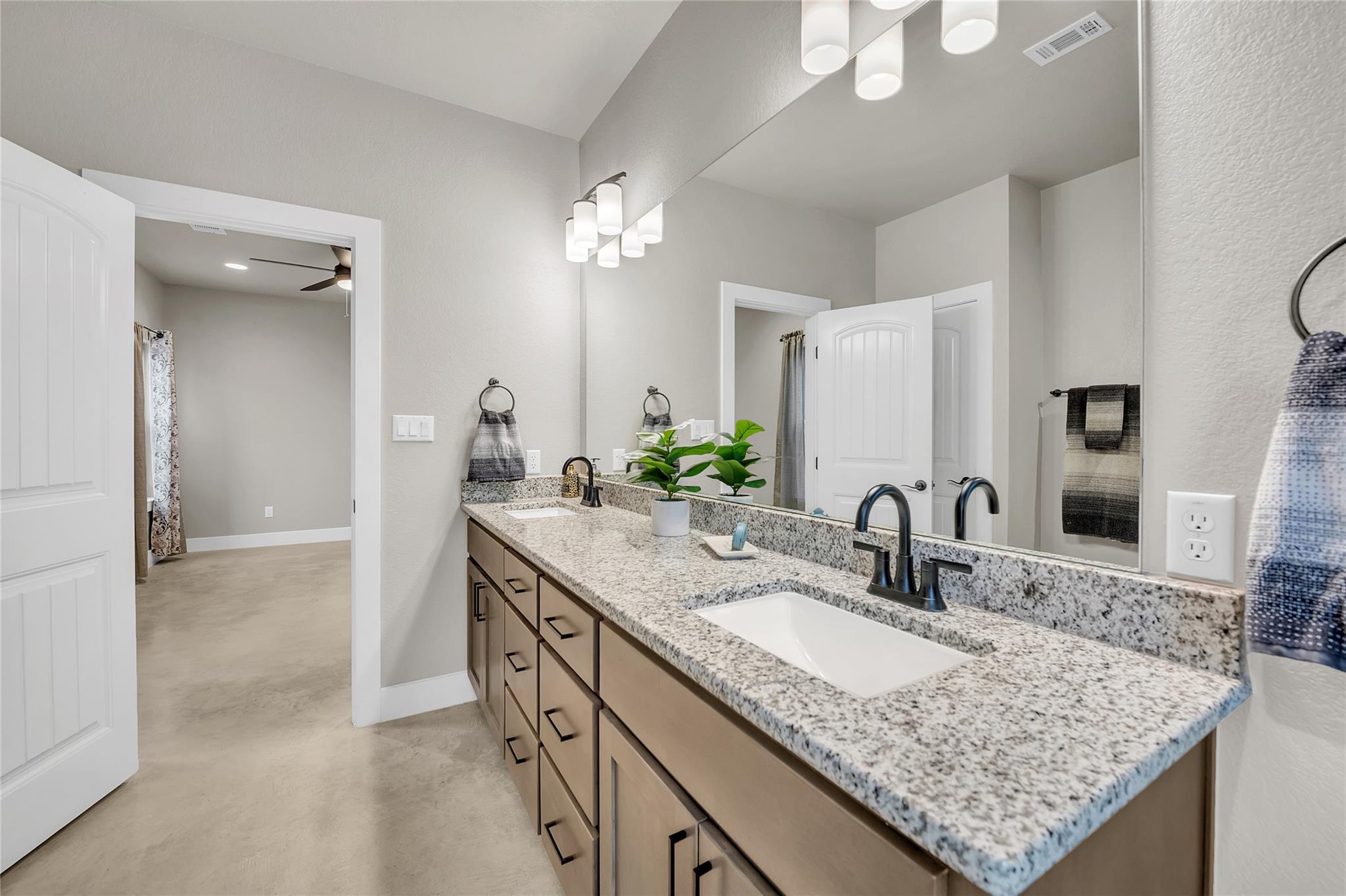 246 Western Ave, Bertram, TX 78605