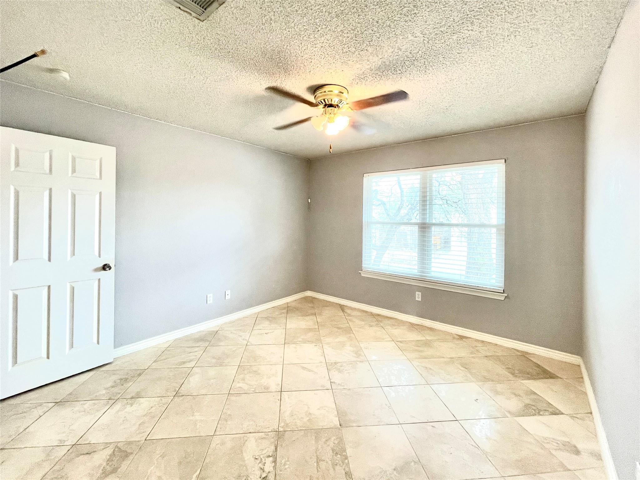 13242 Kerrville Folkway, Austin, TX 78729